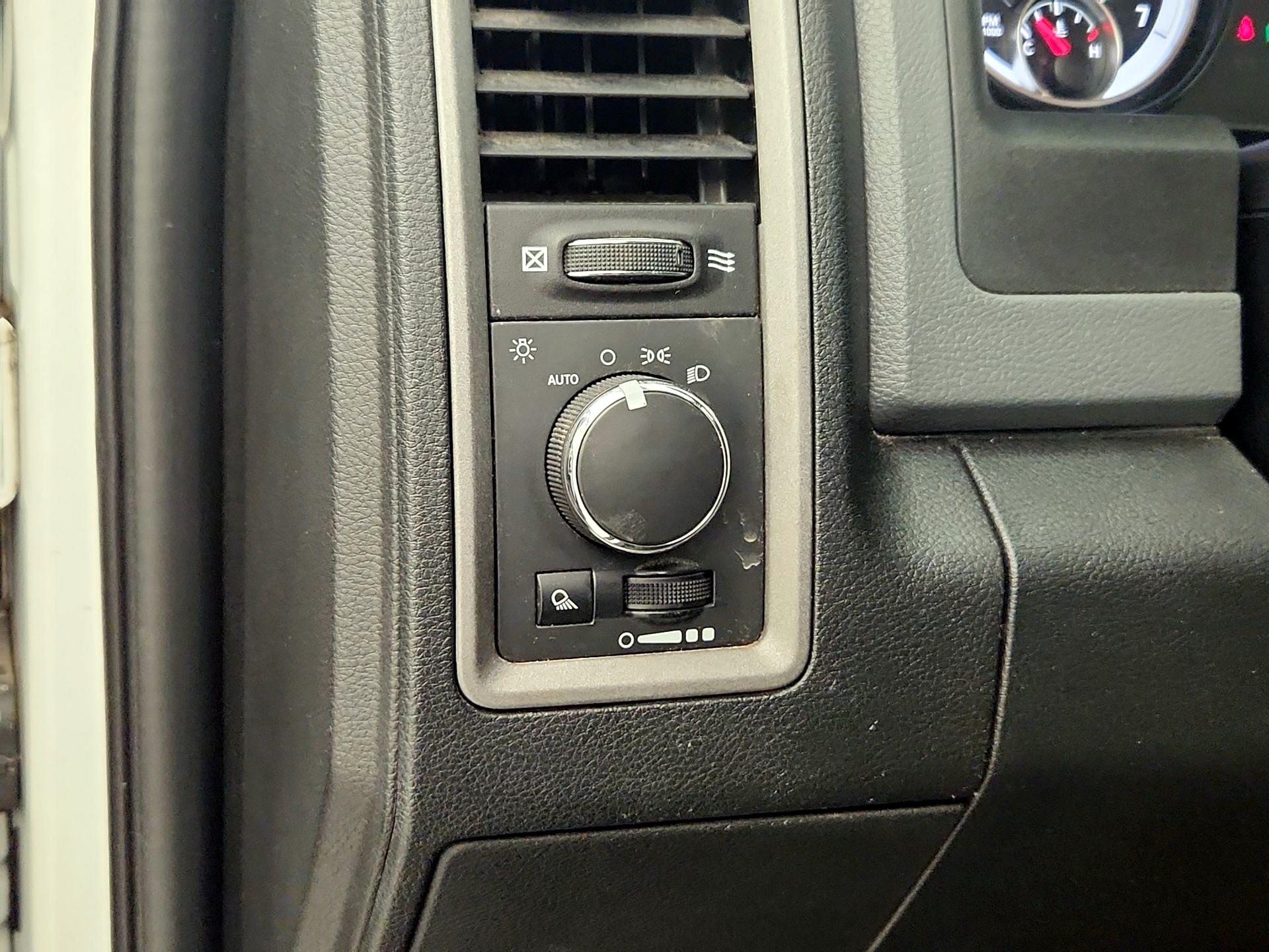 Thumbnail: 2016 RAM 1500 - 13