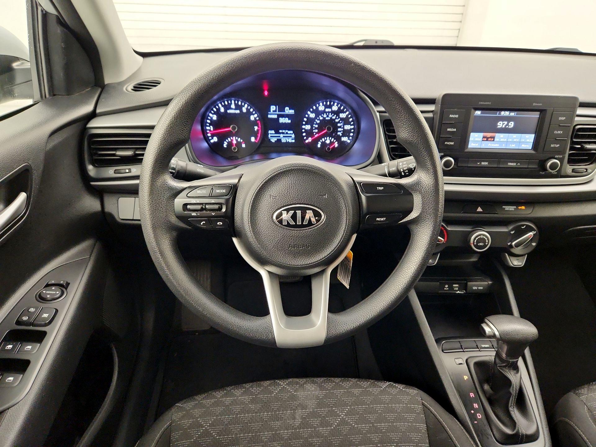 Thumbnail: 2019 Kia Rio - 10