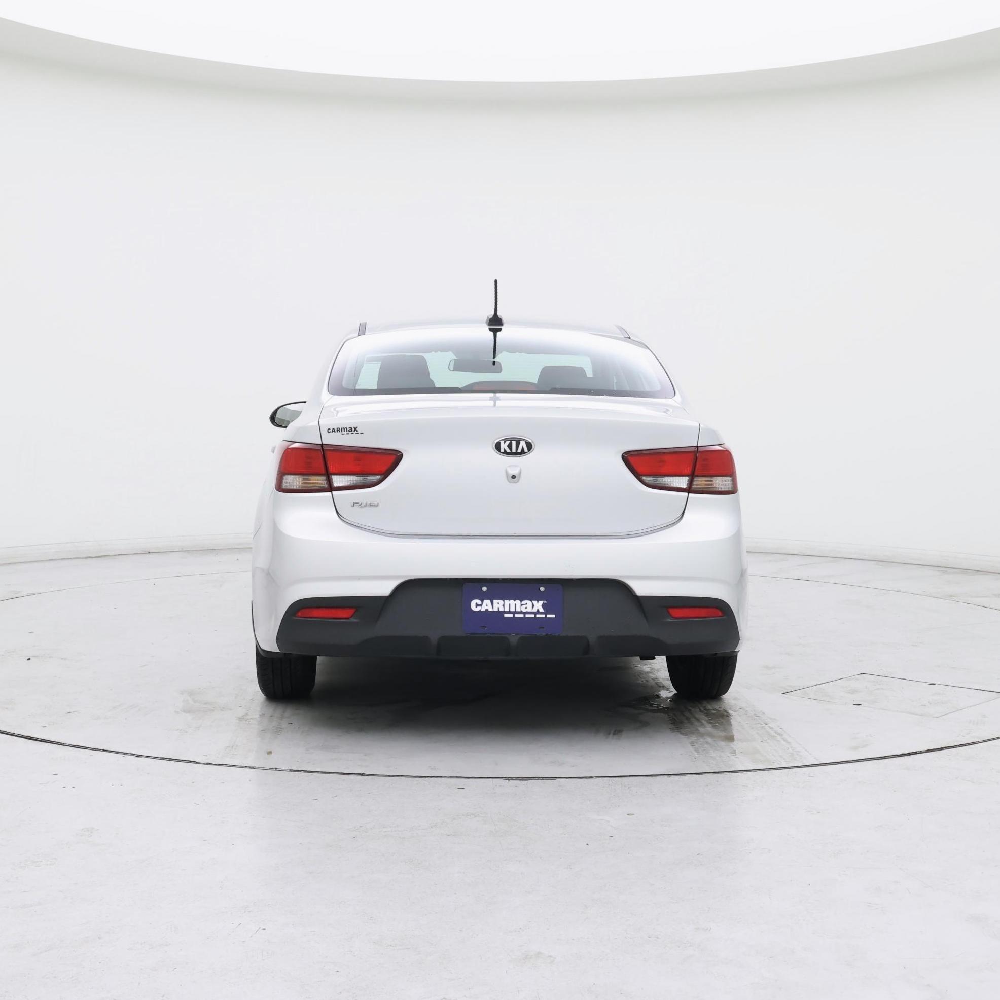 Thumbnail: 2019 Kia Rio - 6