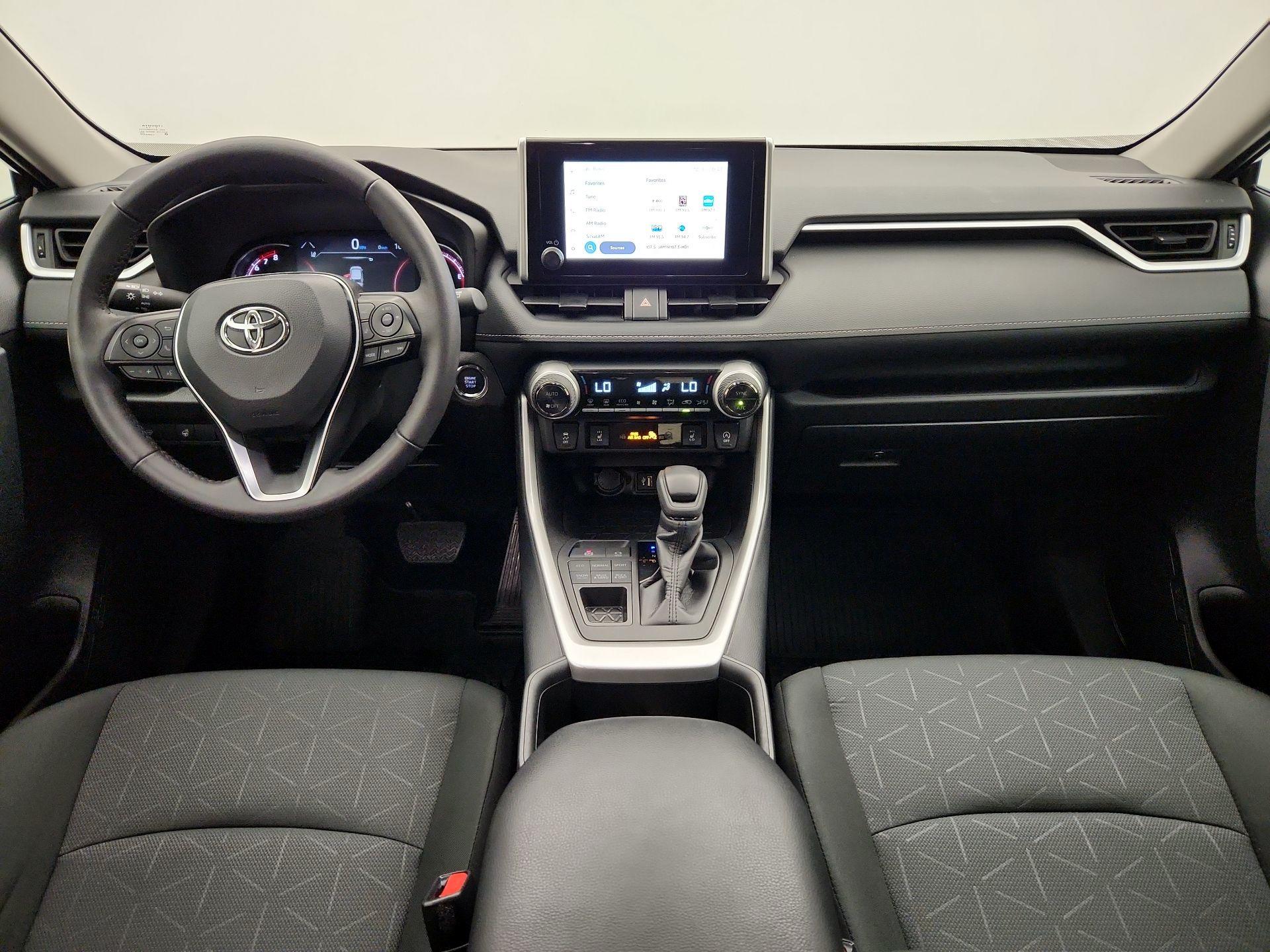 Thumbnail: 2024 Toyota RAV4 - 9