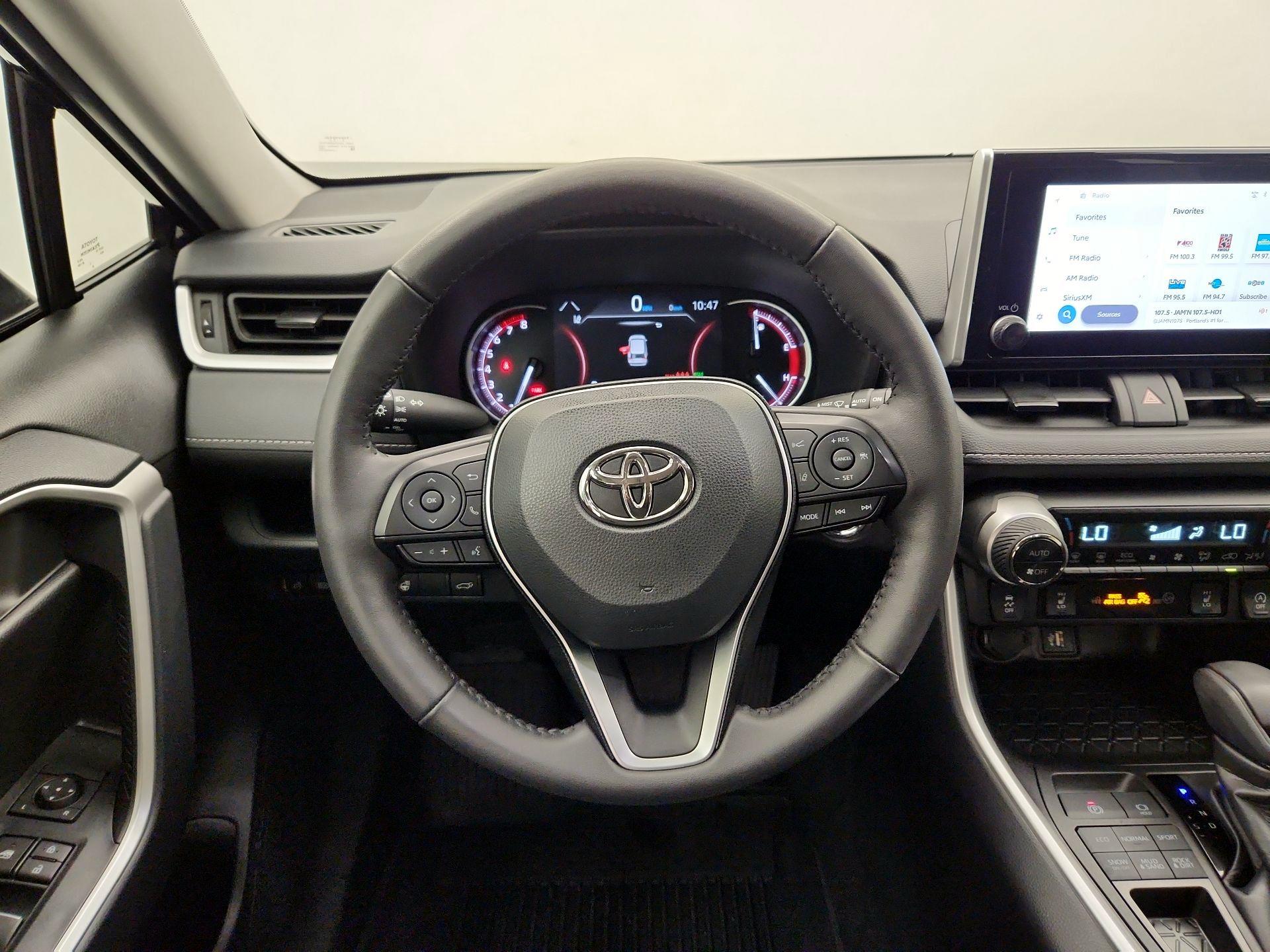 Thumbnail: 2024 Toyota RAV4 - 10