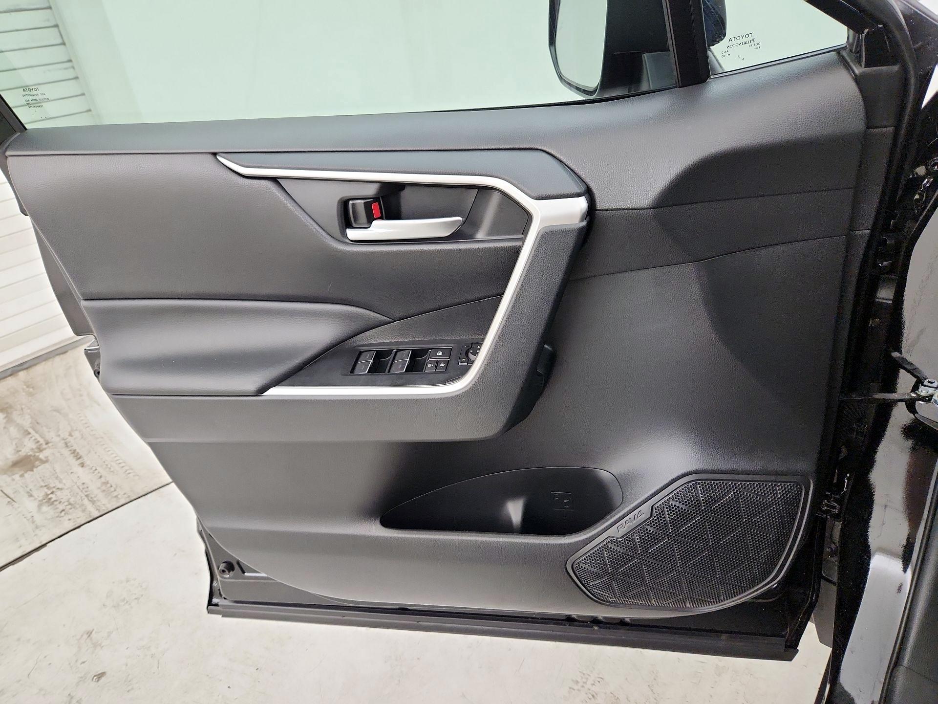 Thumbnail: 2024 Toyota RAV4 - 12