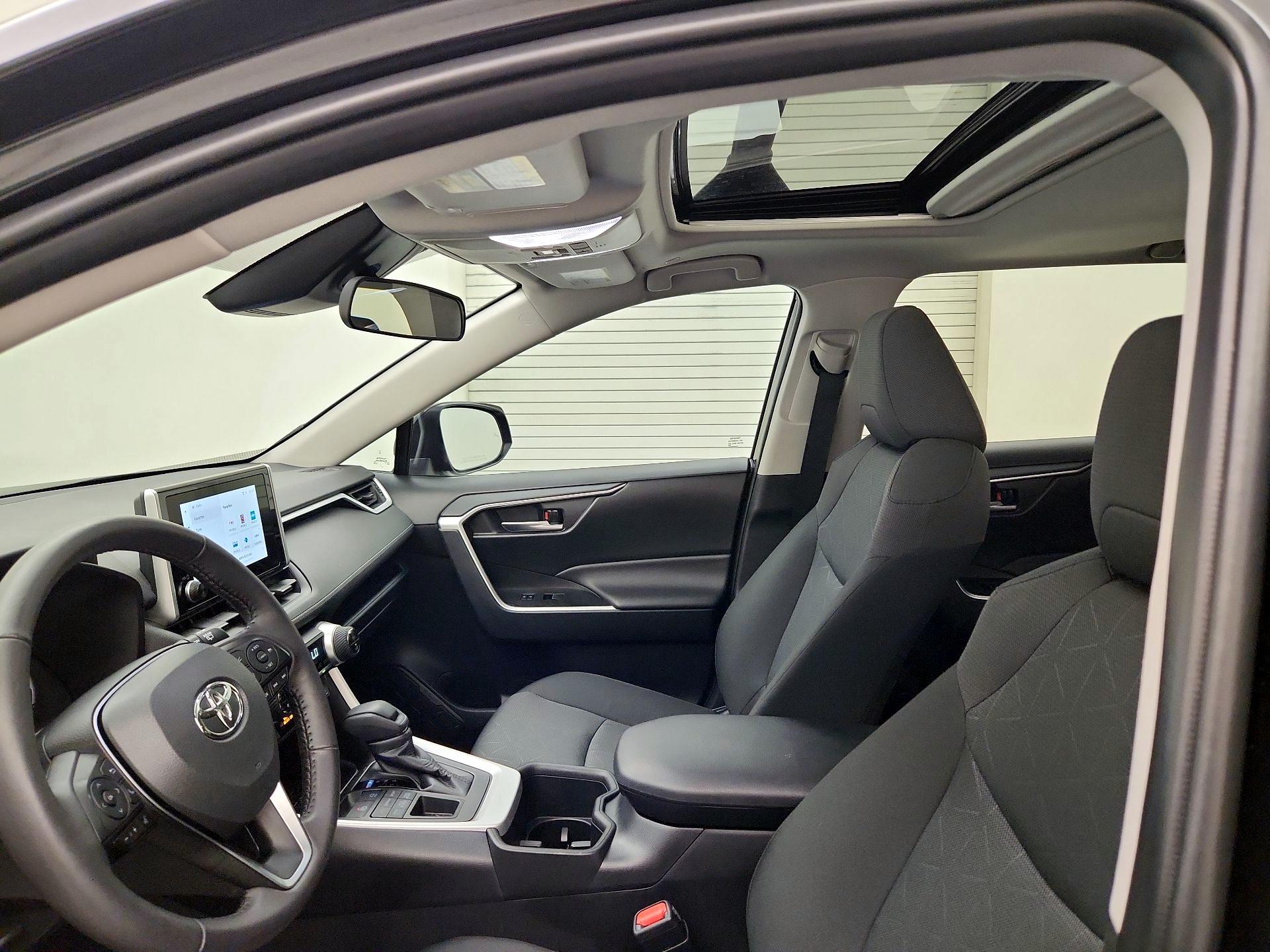 Thumbnail: 2024 Toyota RAV4 - 19