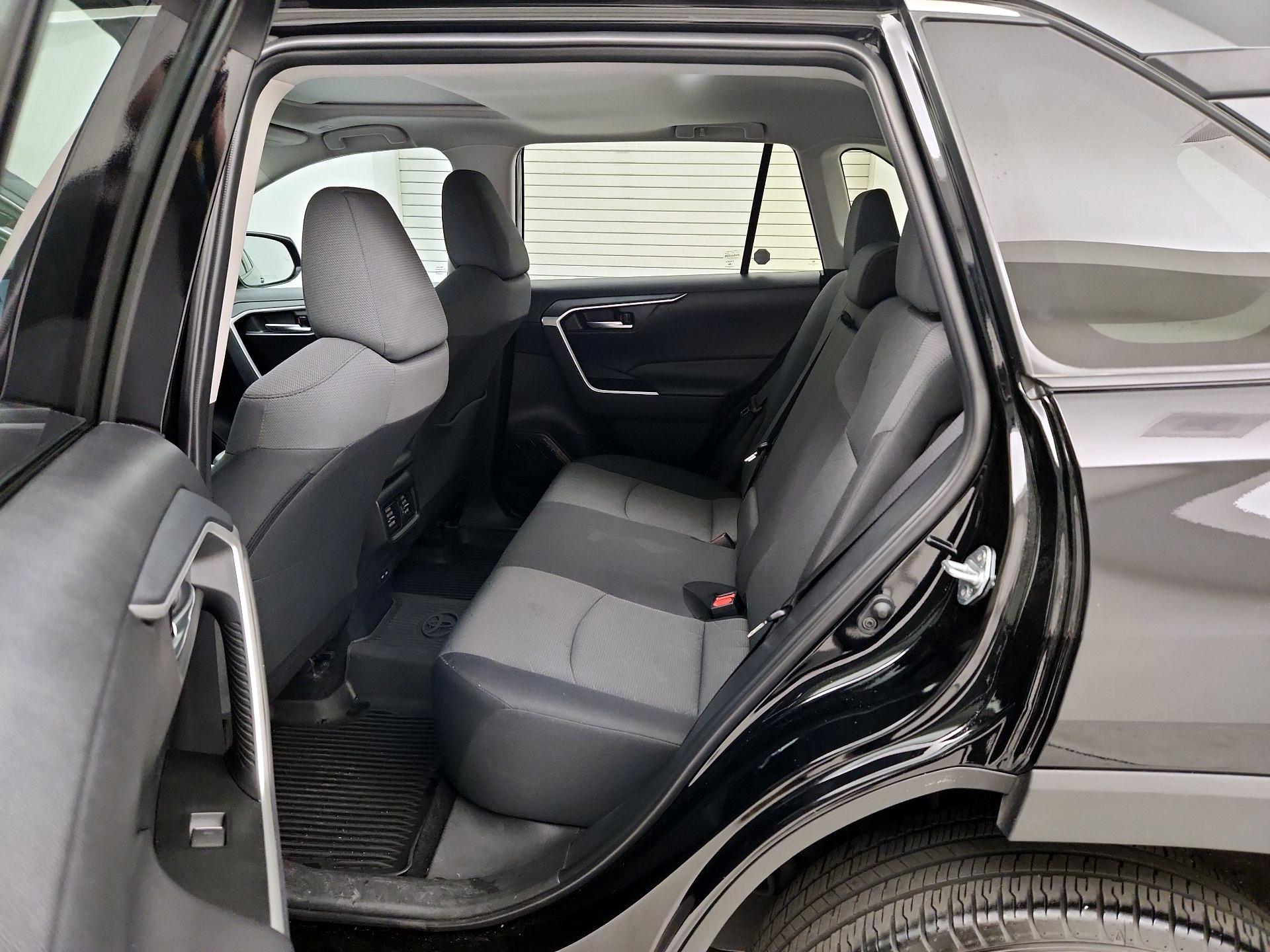 Thumbnail: 2024 Toyota RAV4 - 20