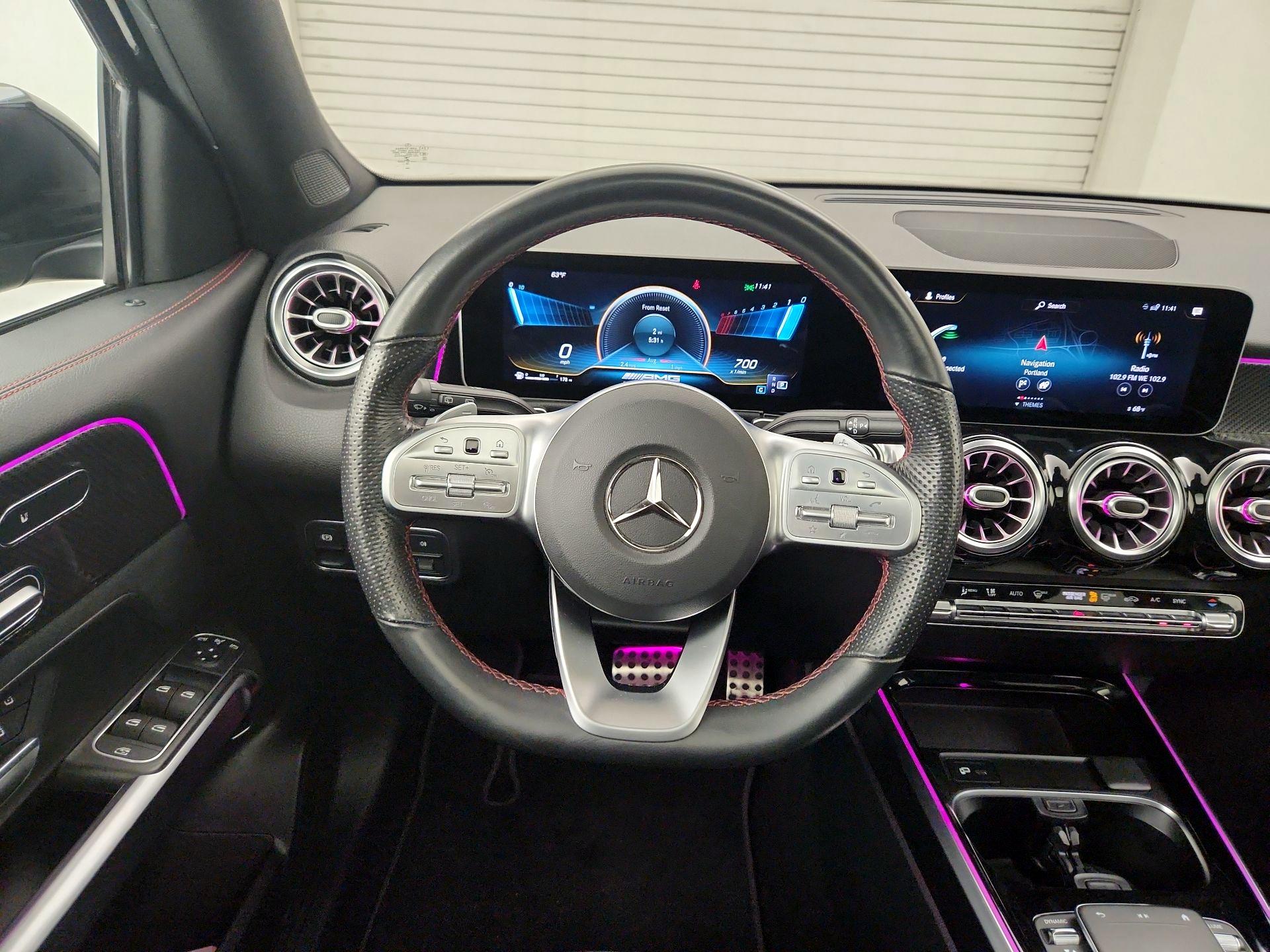 Thumbnail: 2021 Mercedes-Benz GLB - 10