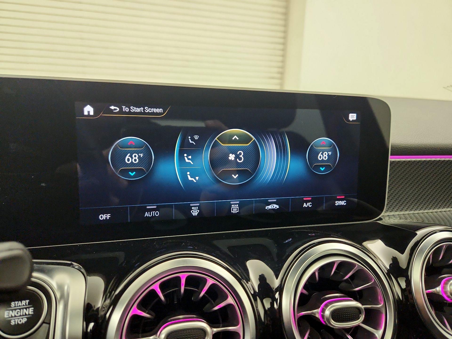 Thumbnail: 2021 Mercedes-Benz GLB - 17