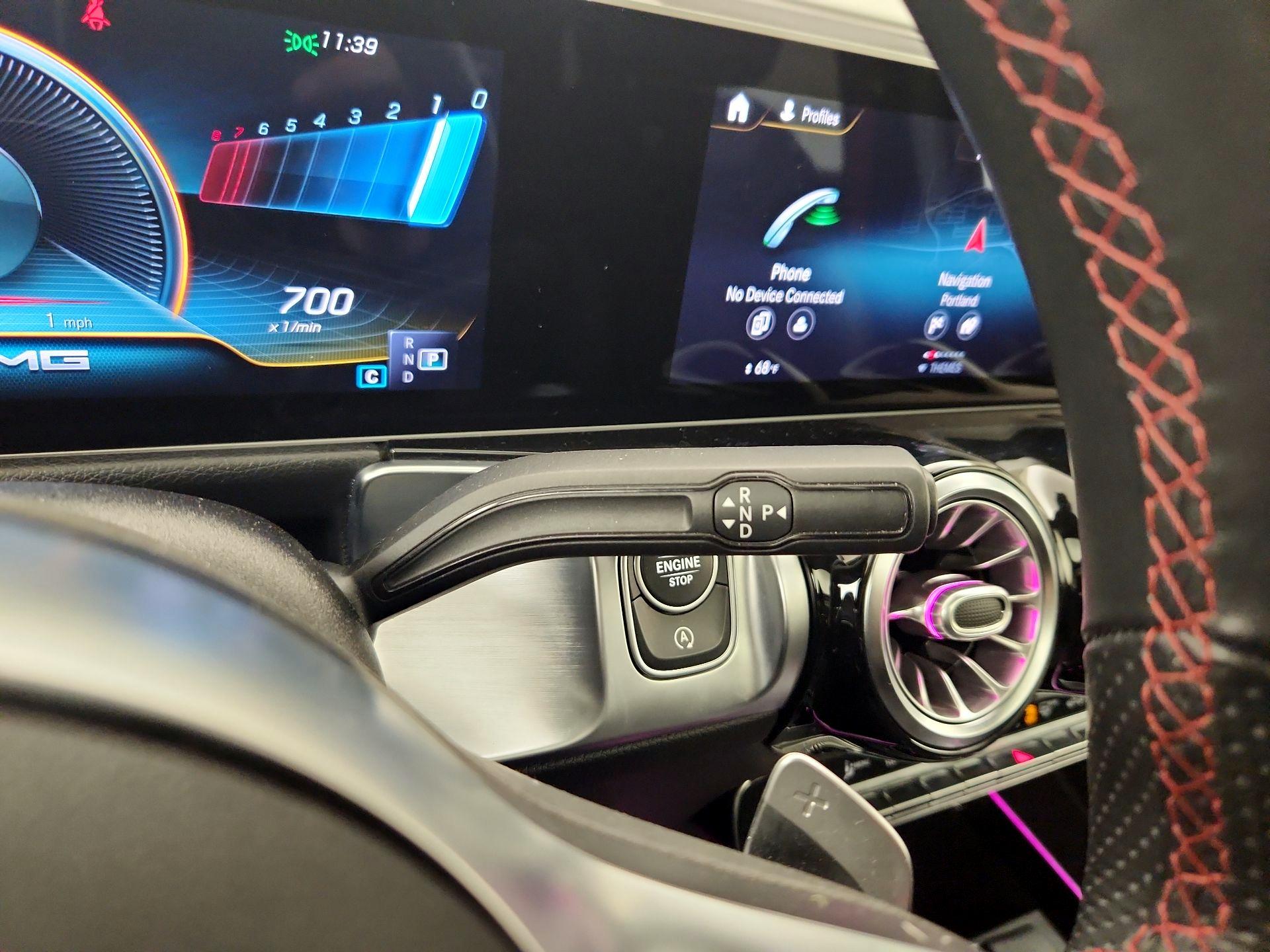 Thumbnail: 2021 Mercedes-Benz GLB - 18