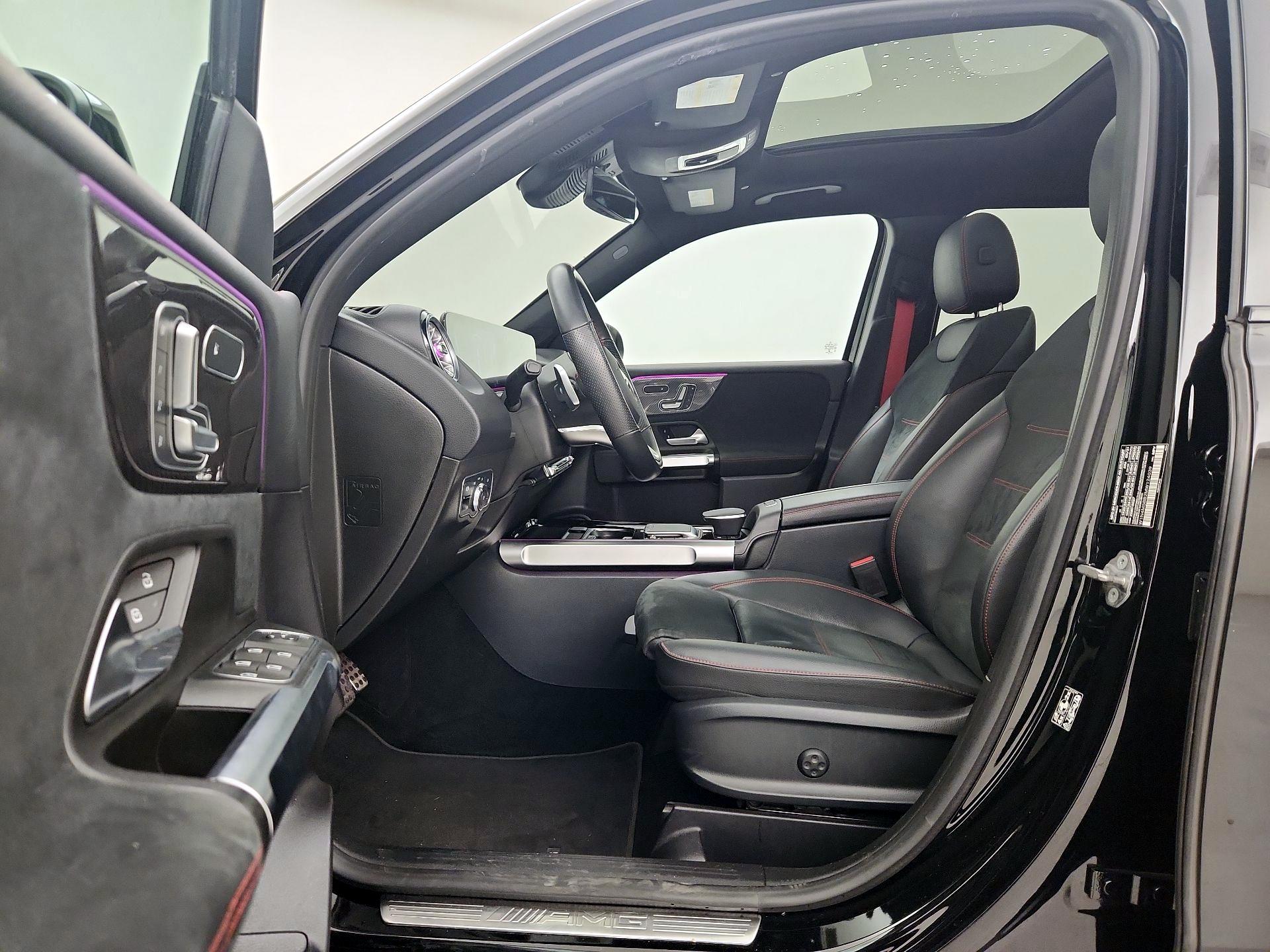 Thumbnail: 2021 Mercedes-Benz GLB - 20