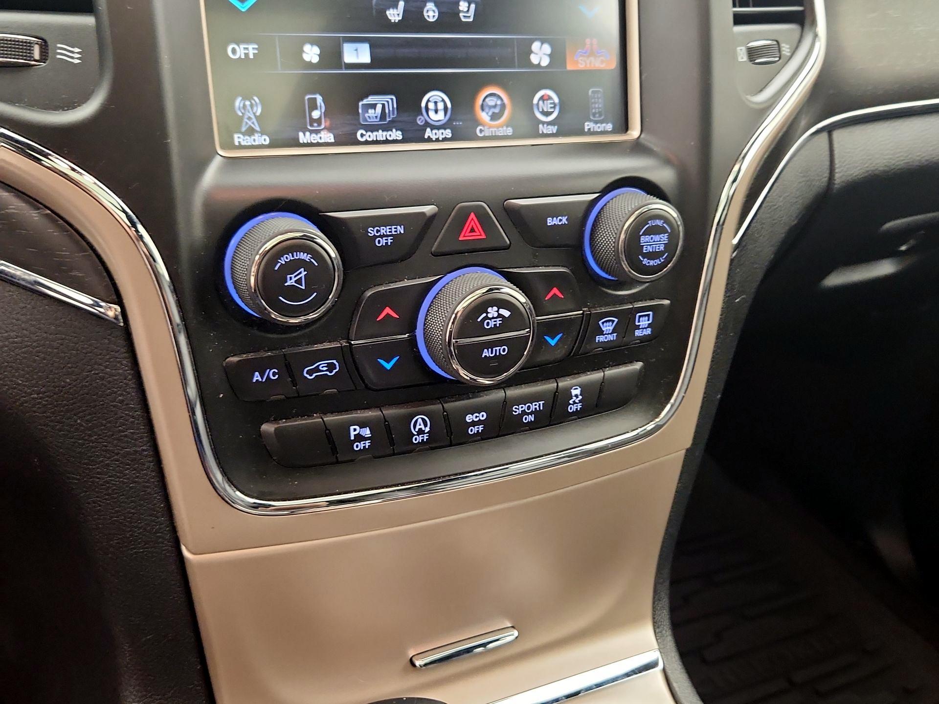 Thumbnail: 2017 Jeep Grand Cherokee - 16