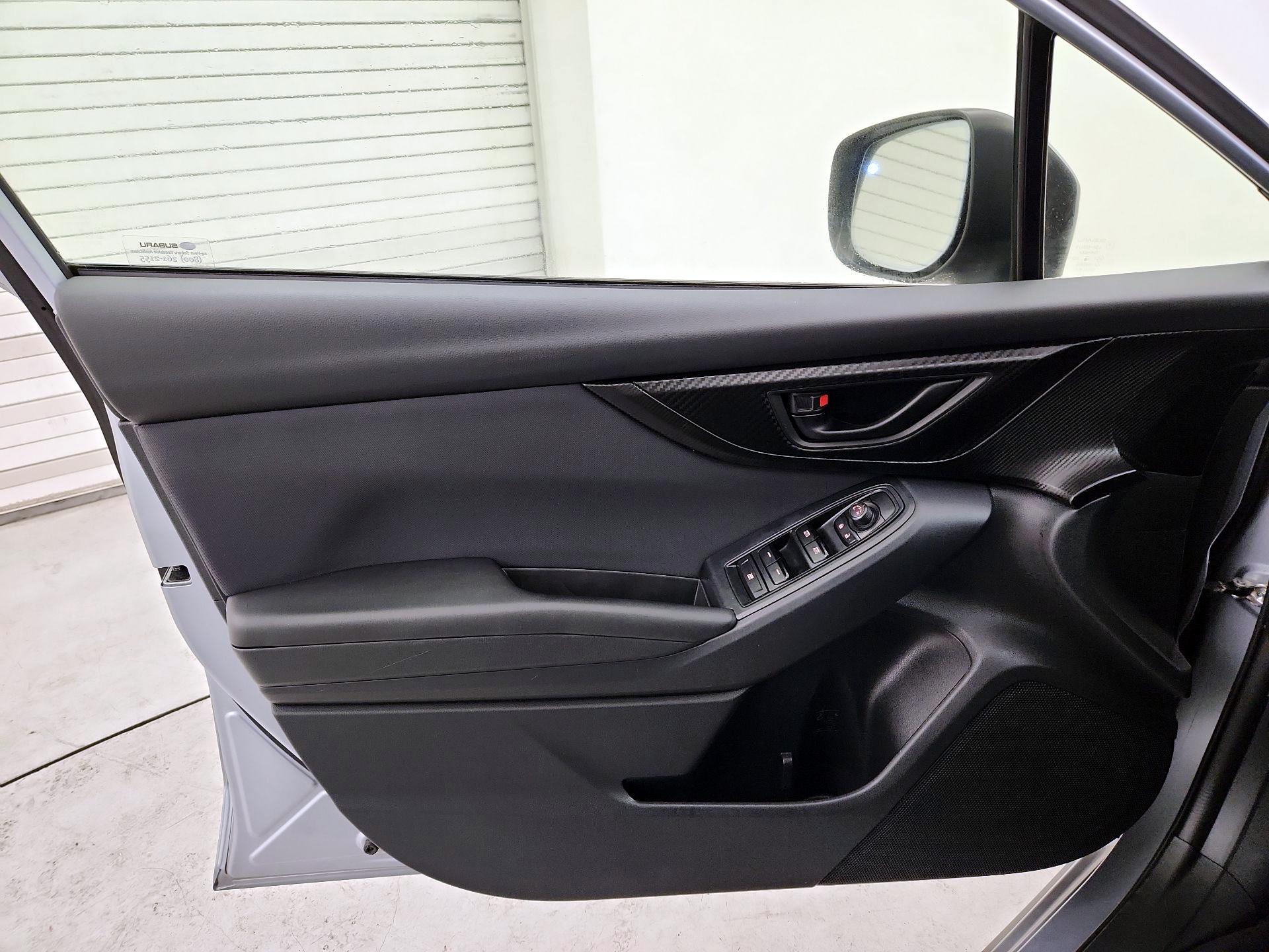 Thumbnail: 2018 Subaru Crosstrek - 12