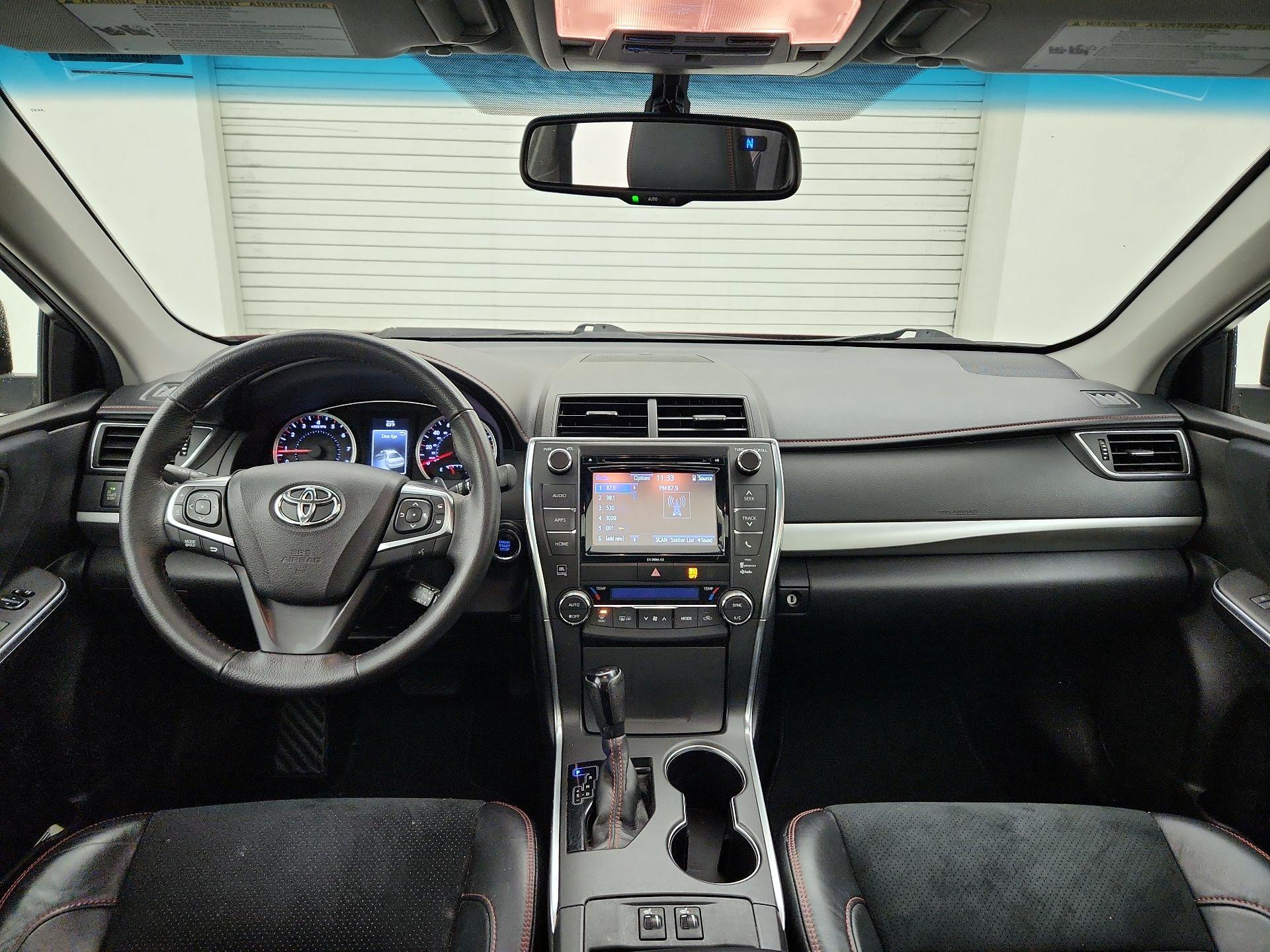 Thumbnail: 2017 Toyota Camry - 9