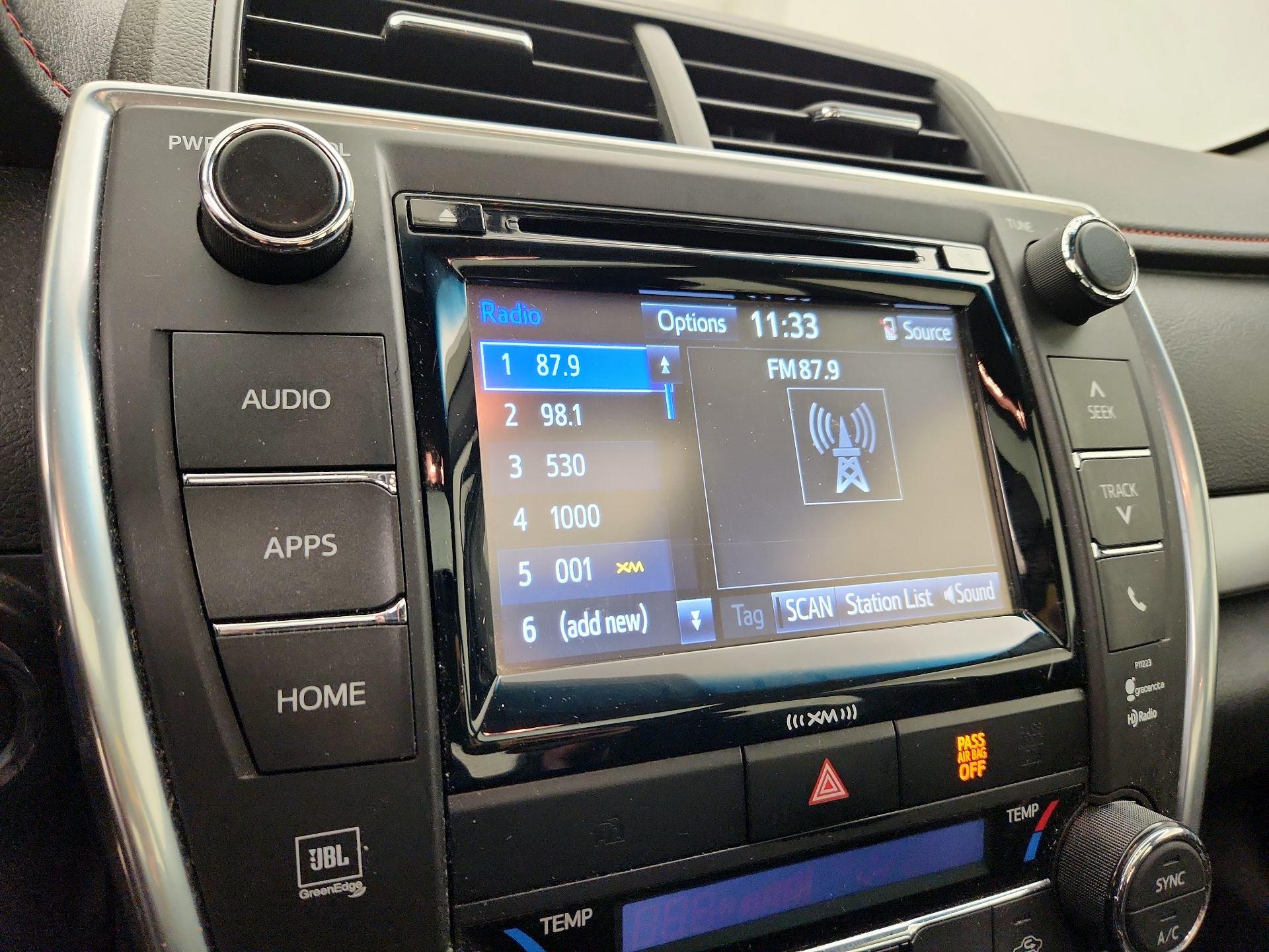 Thumbnail: 2017 Toyota Camry - 15