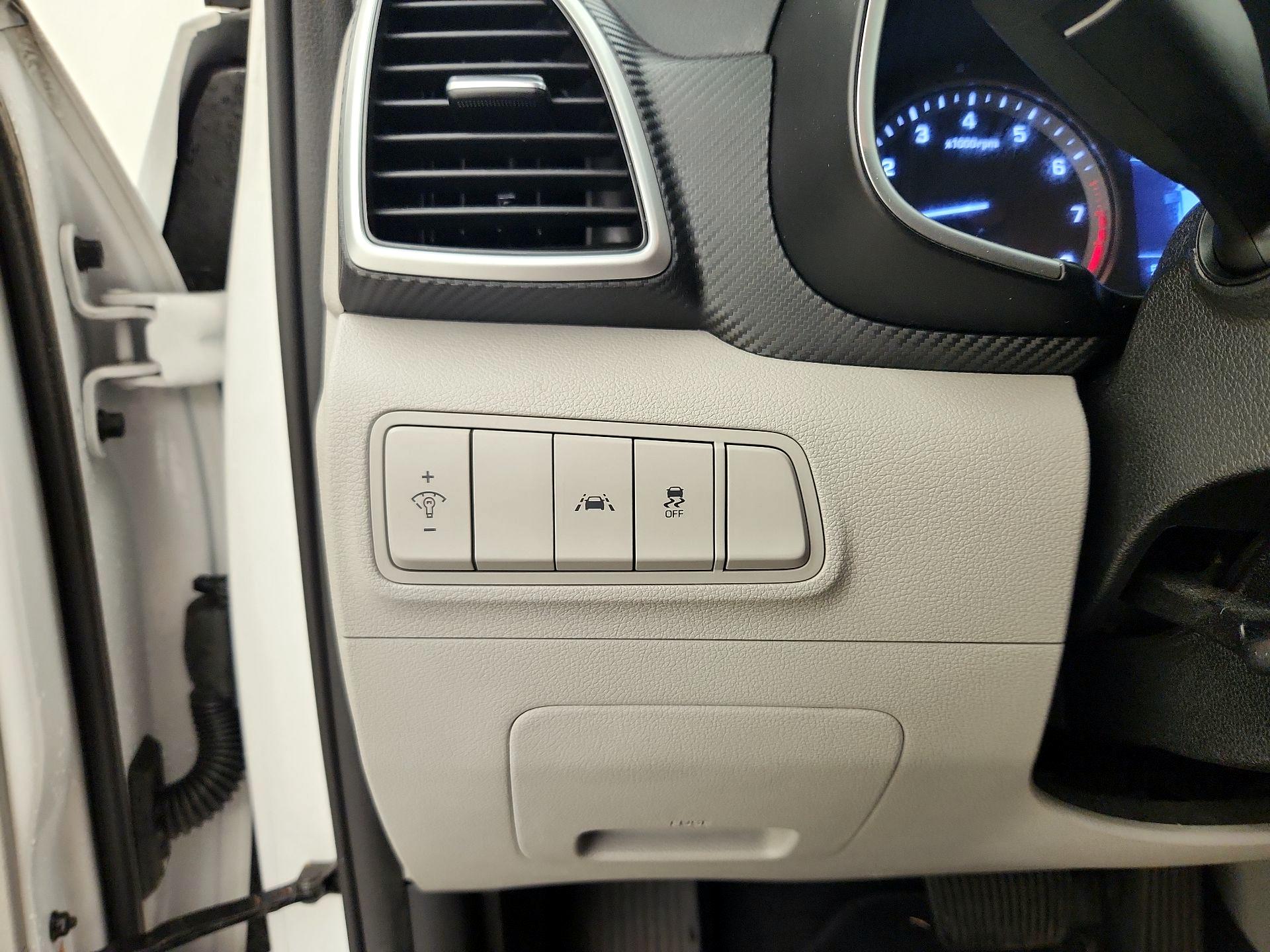 Thumbnail: 2019 Hyundai Tucson - 13