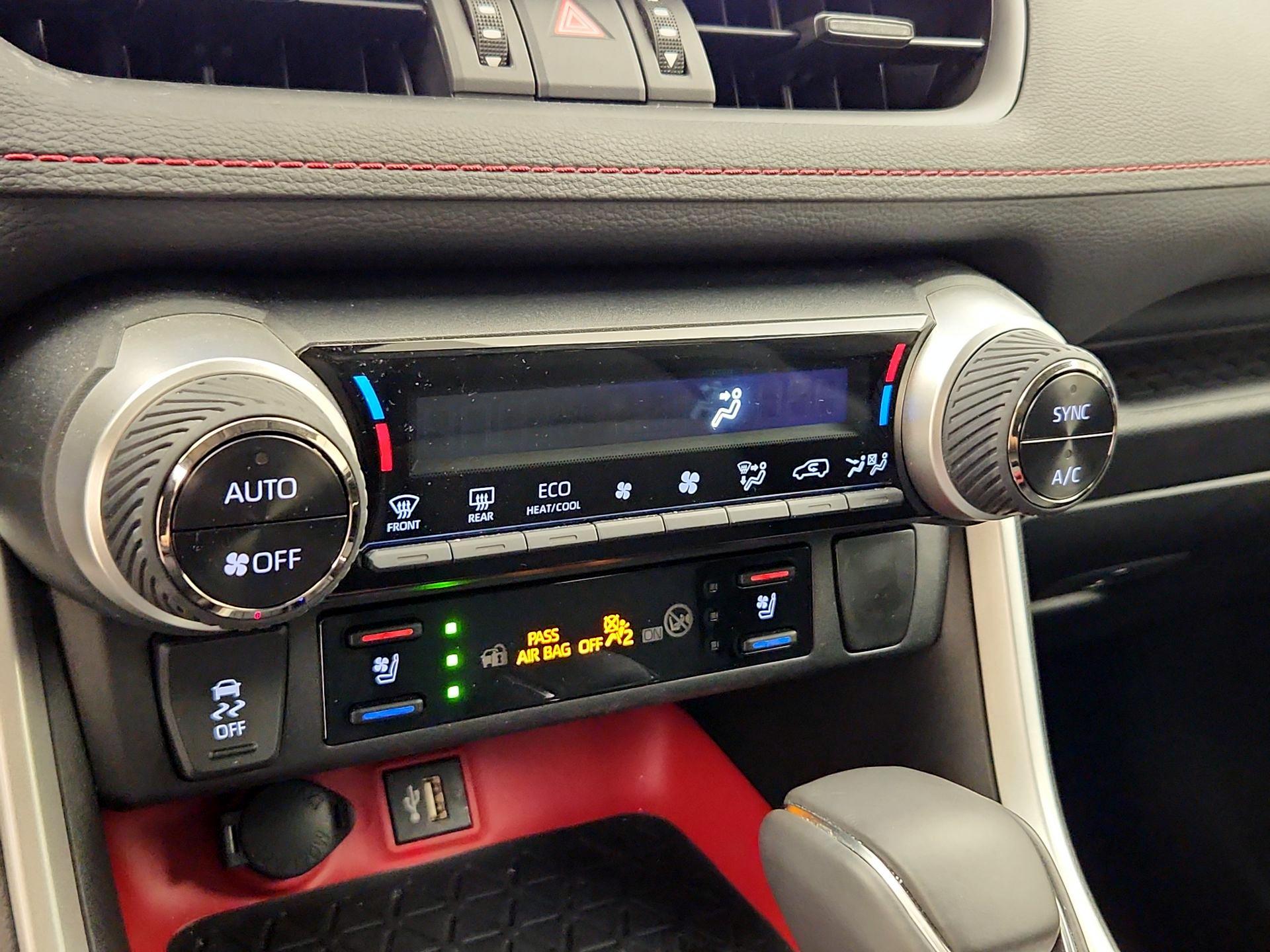 Thumbnail: 2024 Toyota RAV4 - 16