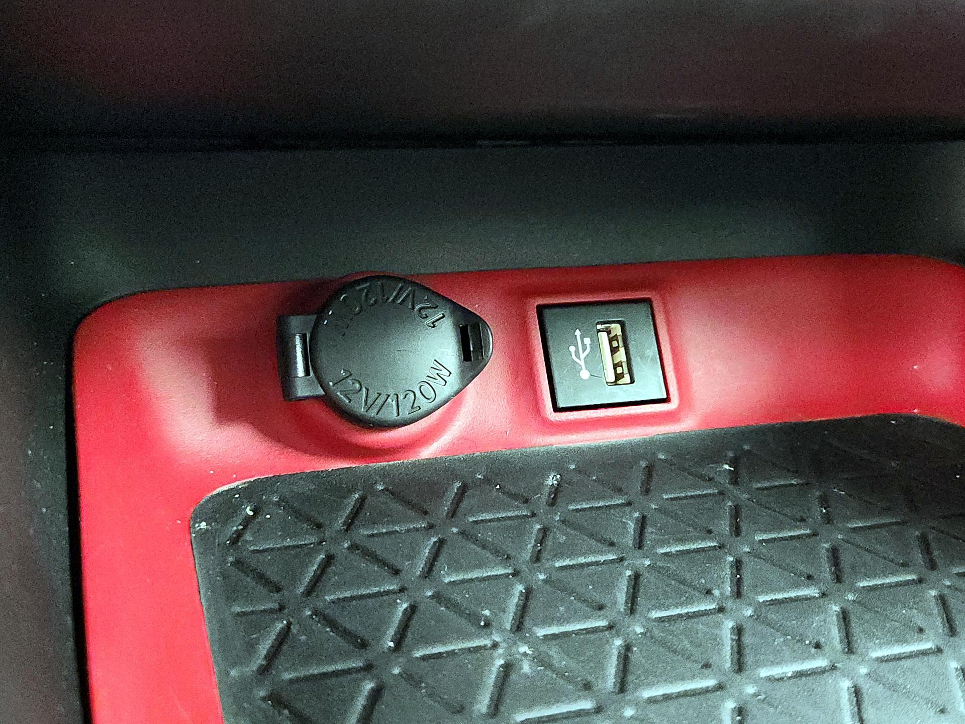 Thumbnail: 2024 Toyota RAV4 - 18