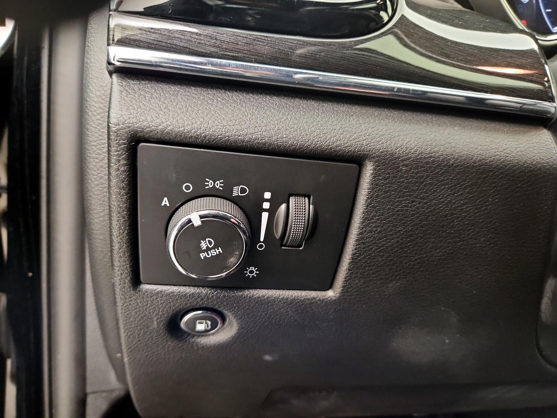 Thumbnail: 2021 Jeep Grand Cherokee - 13