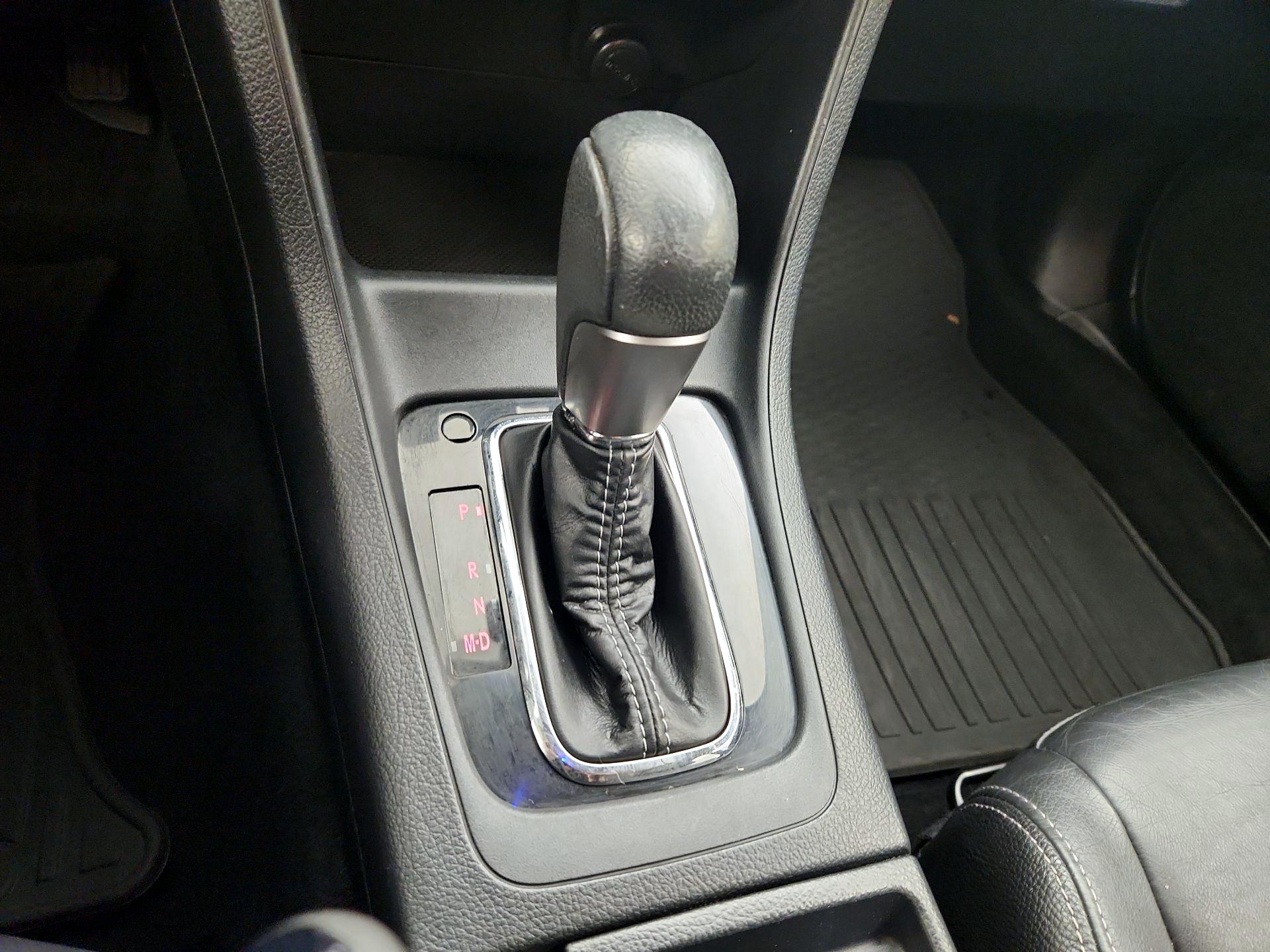 Thumbnail: 2015 Subaru XV Crosstrek - 18