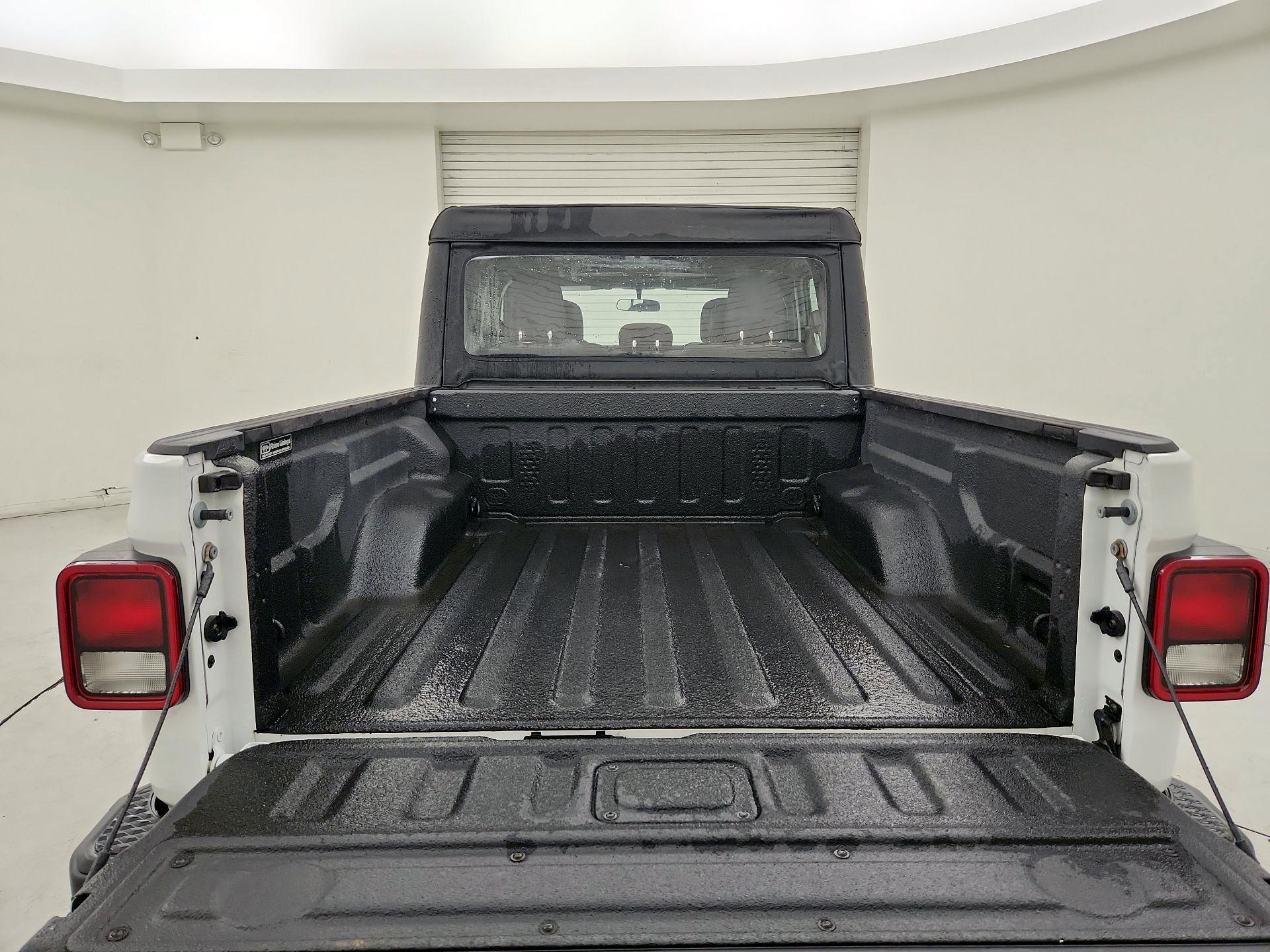 Thumbnail: 2021 Jeep Gladiator - 20