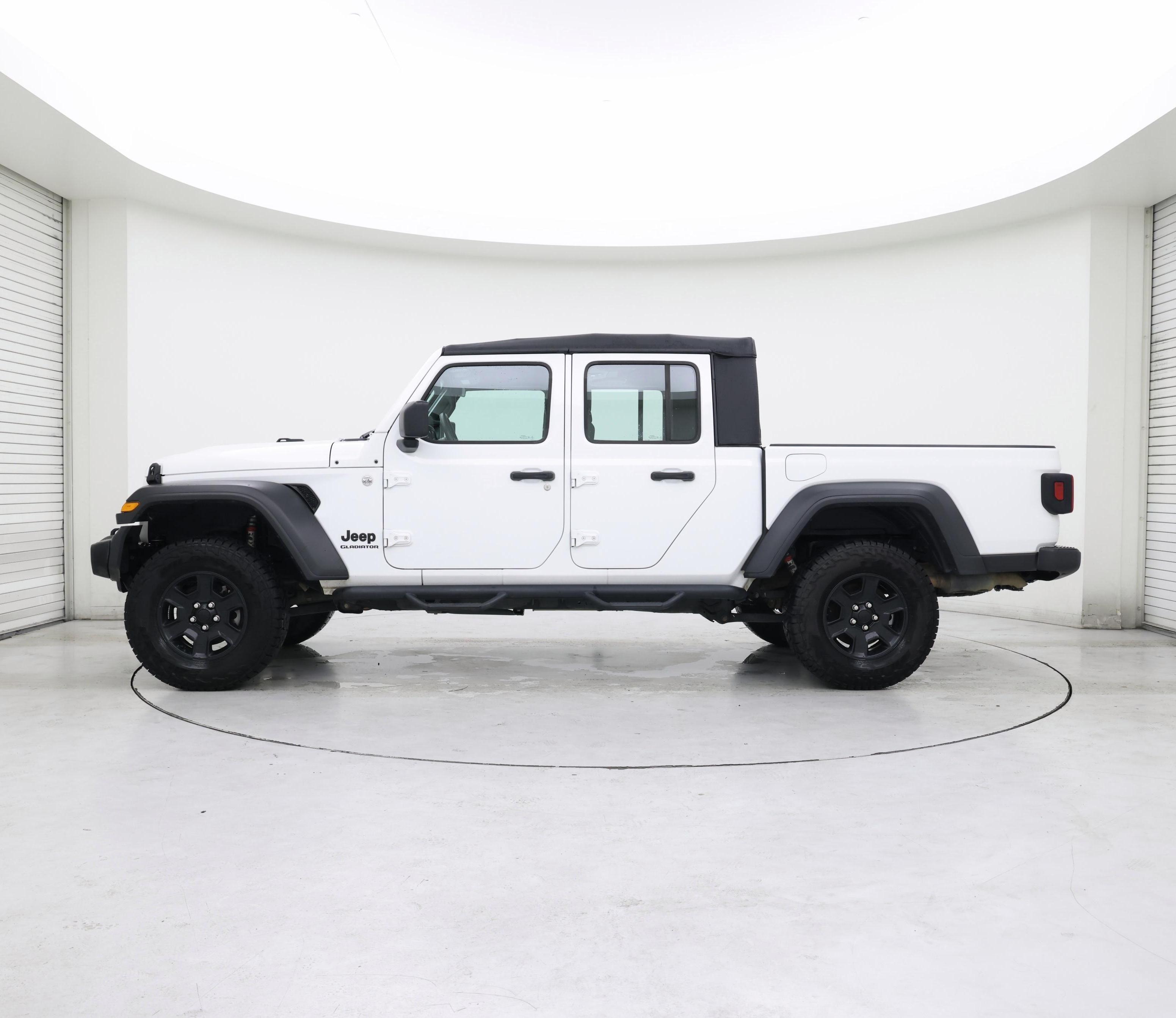 Thumbnail: 2021 Jeep Gladiator - 3