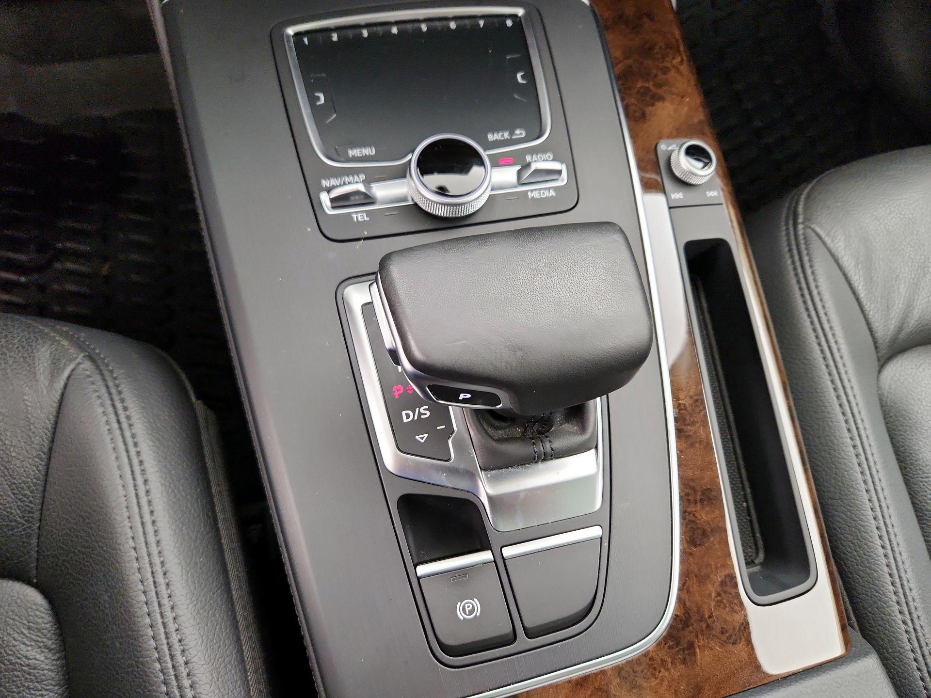 Thumbnail: 2018 Audi Q5 - 18