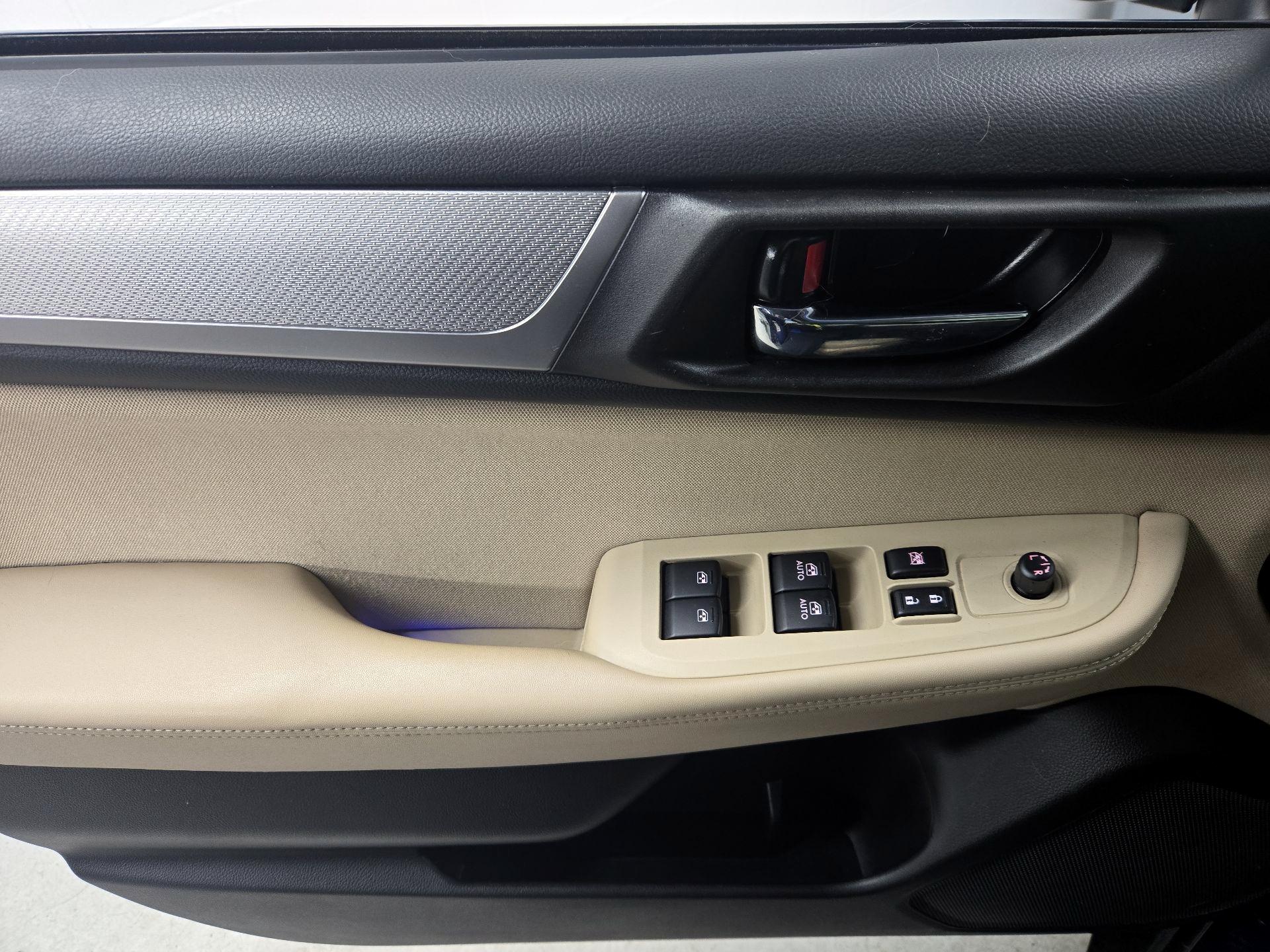 Thumbnail: 2017 Subaru Outback - 12