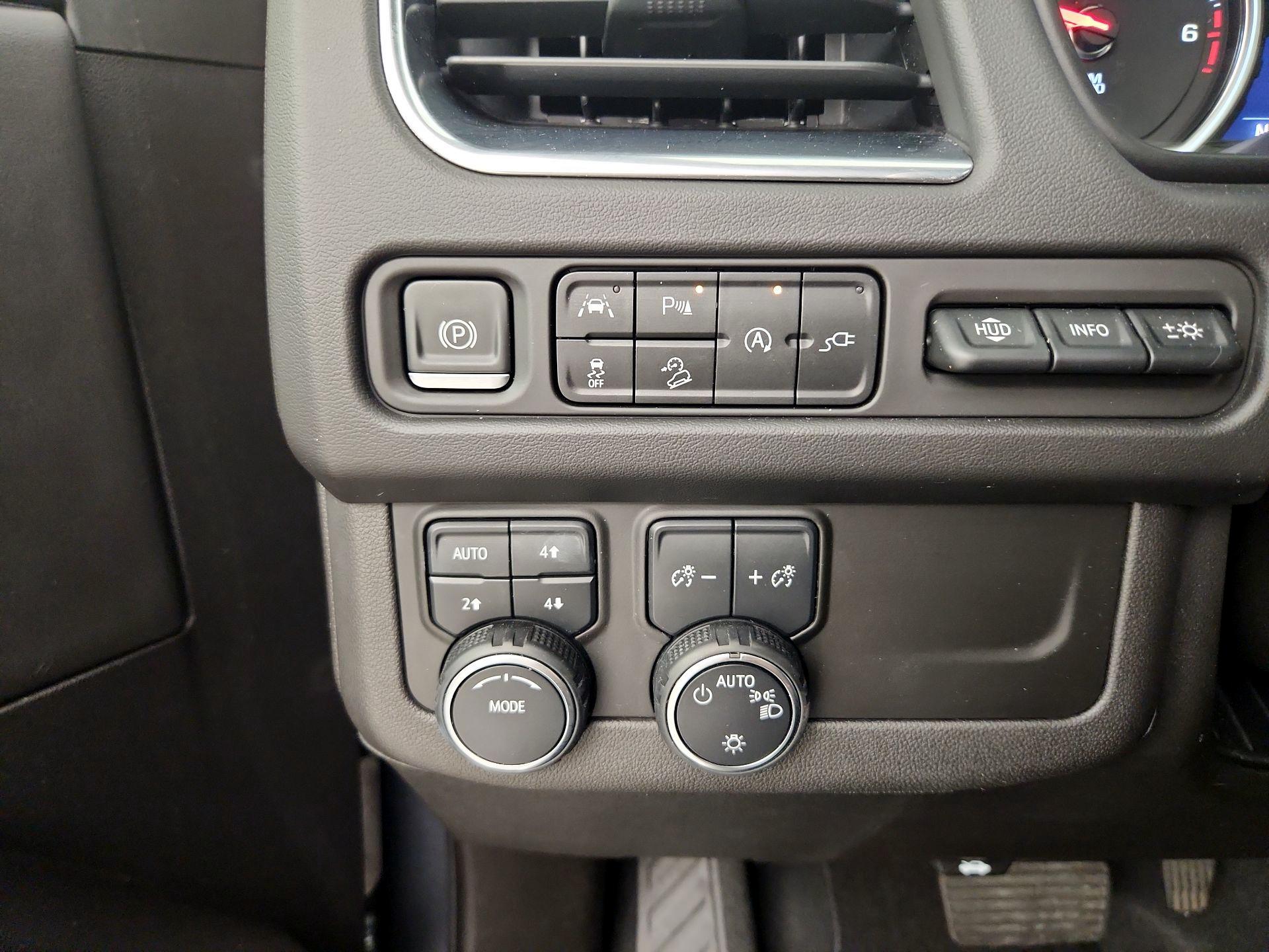 Thumbnail: 2021 Chevrolet Tahoe - 13