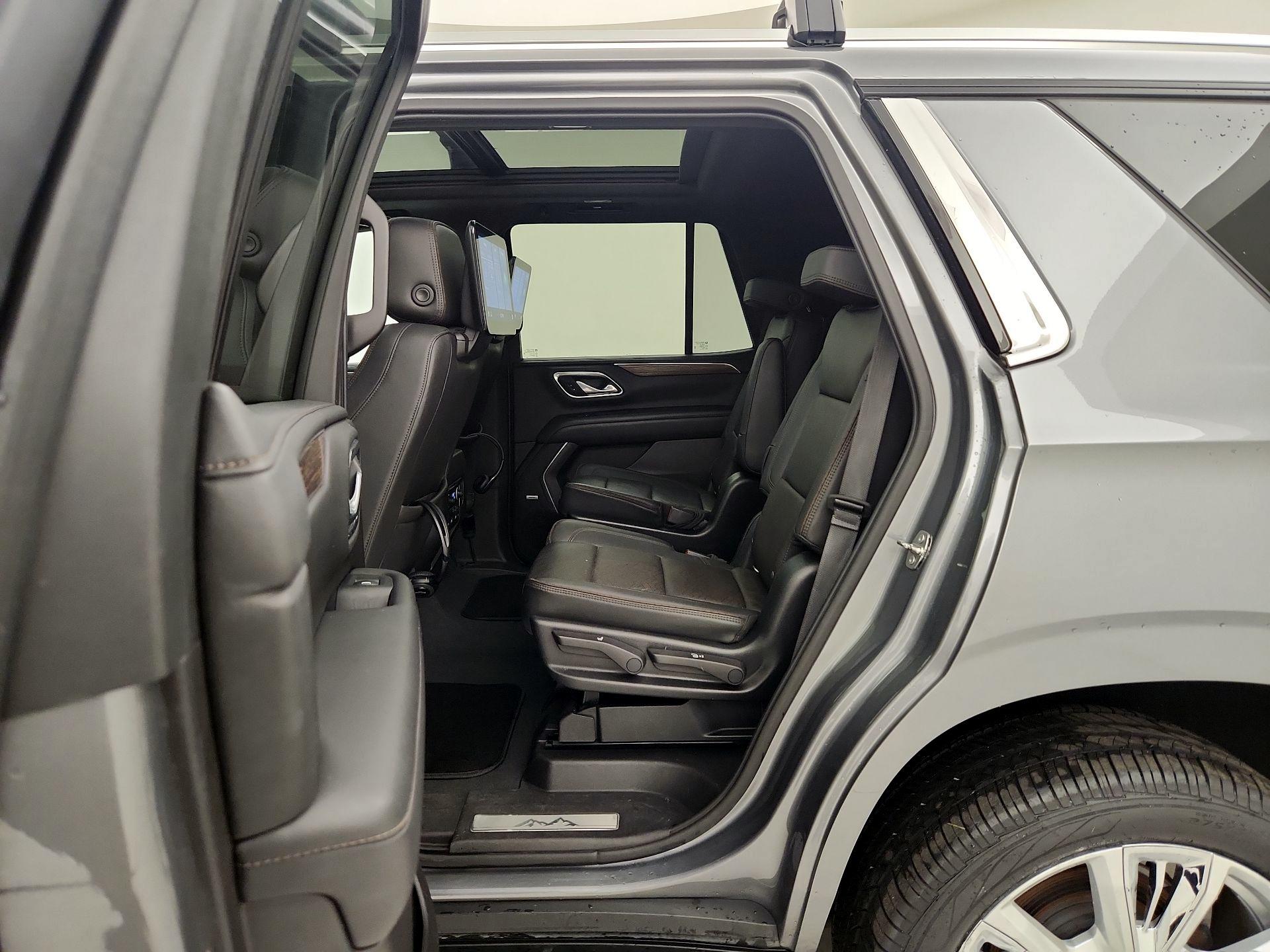 Thumbnail: 2021 Chevrolet Tahoe - 20