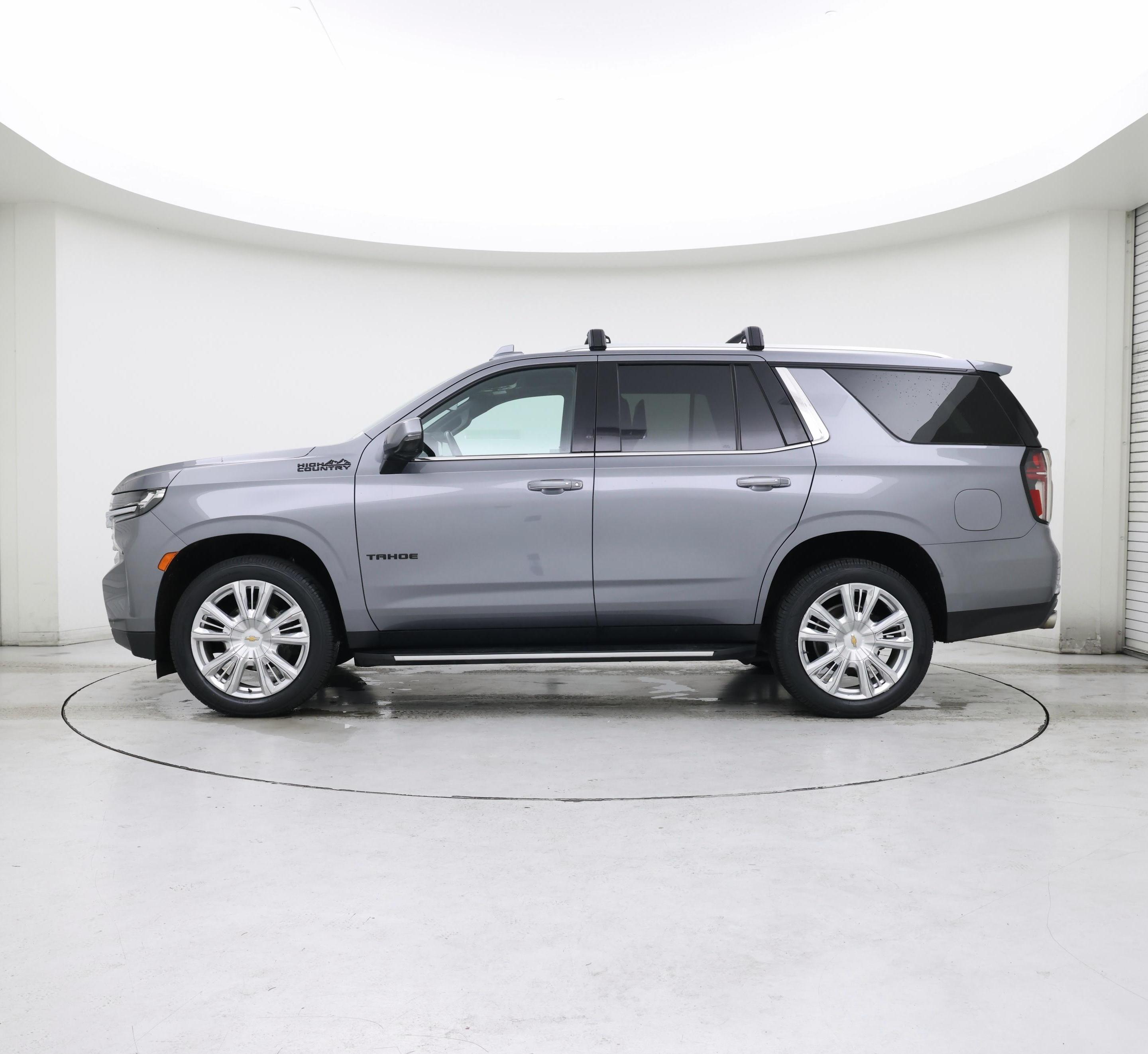 Thumbnail: 2021 Chevrolet Tahoe - 3