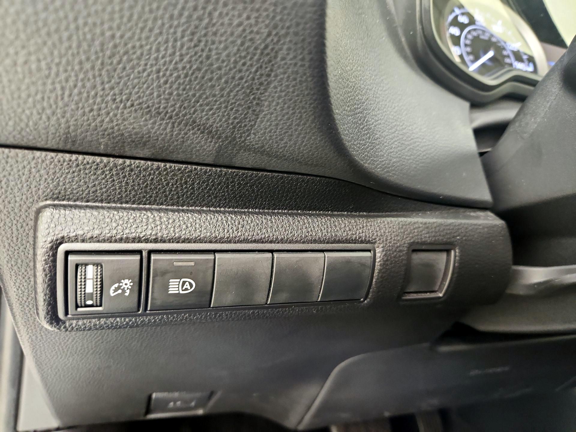 Thumbnail: 2022 Toyota Corolla - 13