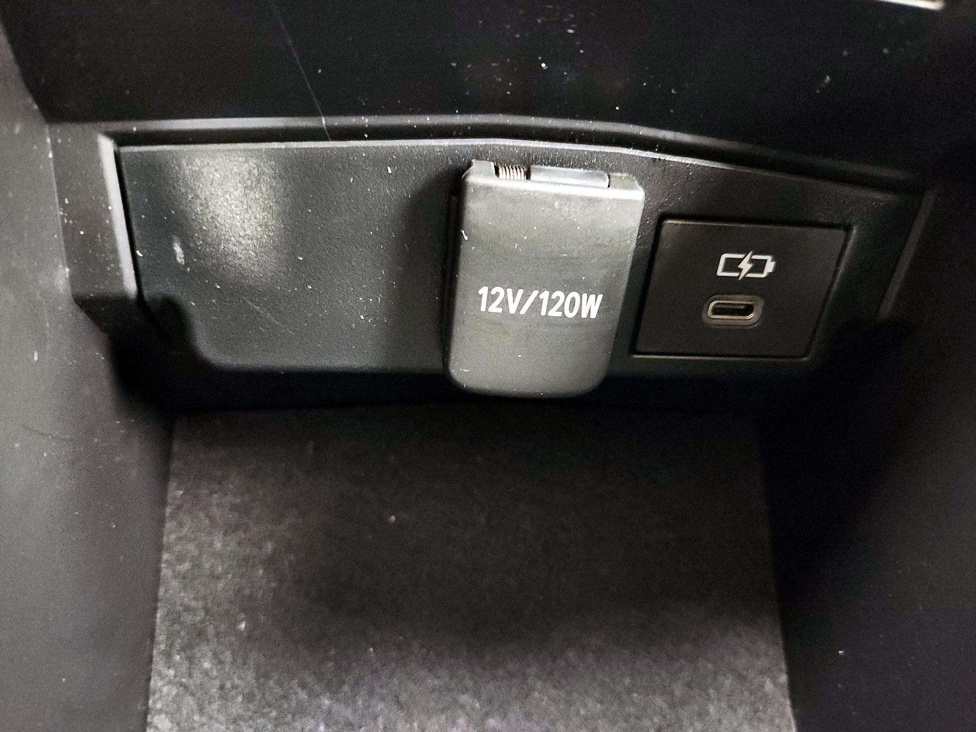 Thumbnail: 2022 Toyota Corolla - 18