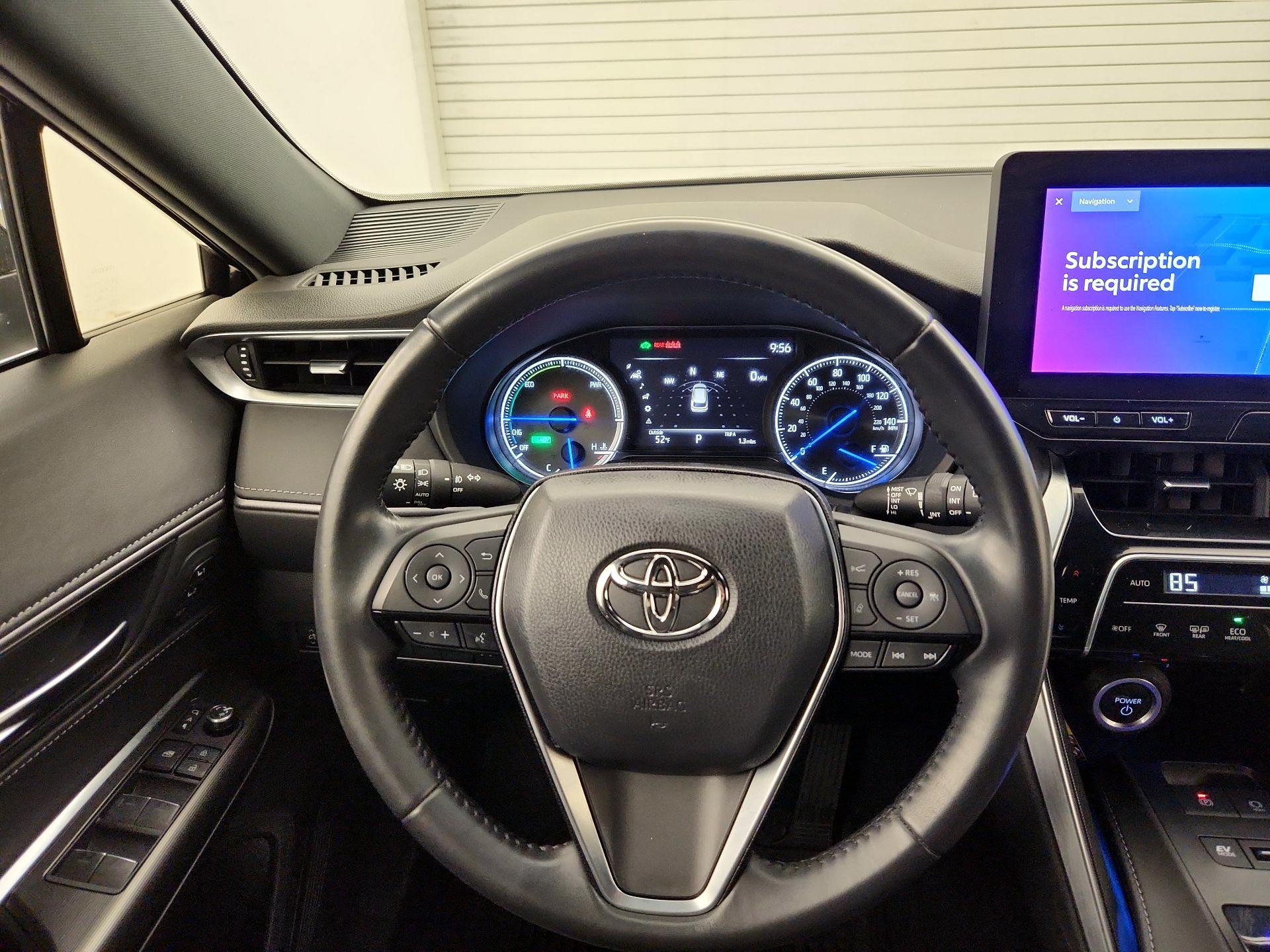 Thumbnail: 2023 Toyota Venza - 10