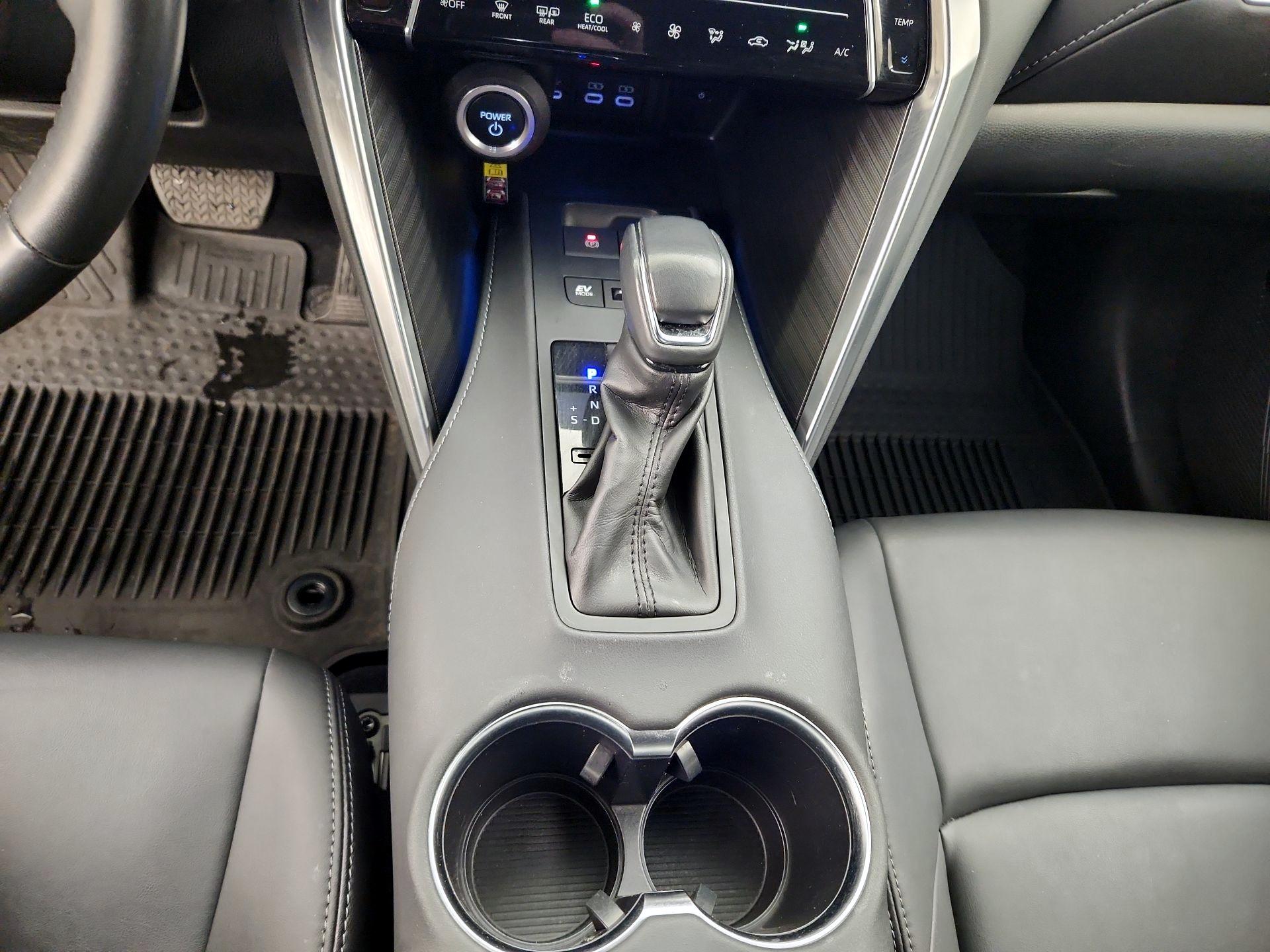 Thumbnail: 2023 Toyota Venza - 17