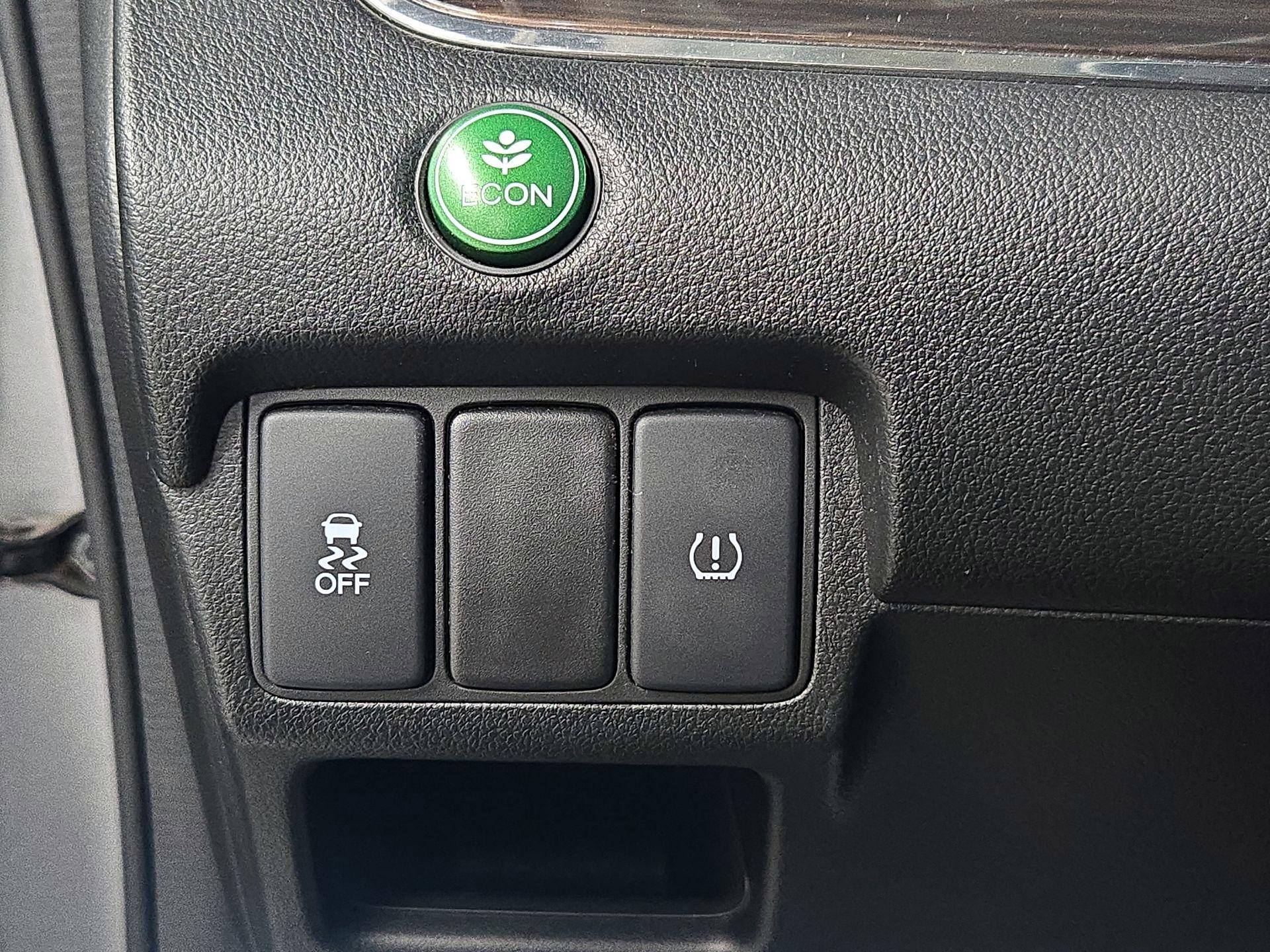 Thumbnail: 2015 Honda CR-V - 13