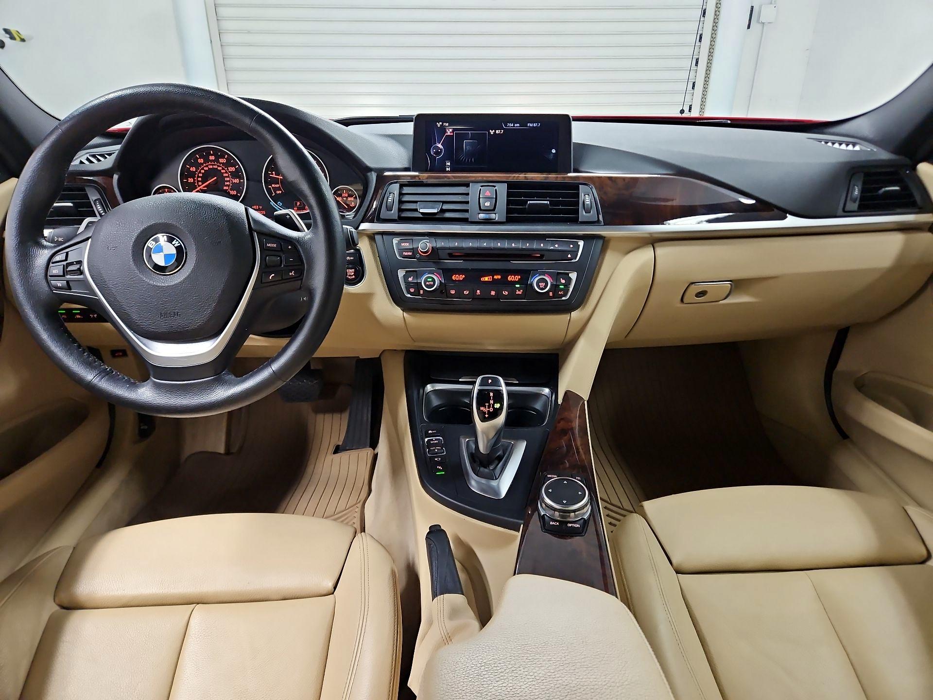 Thumbnail: 2015 BMW 3 Series - 9