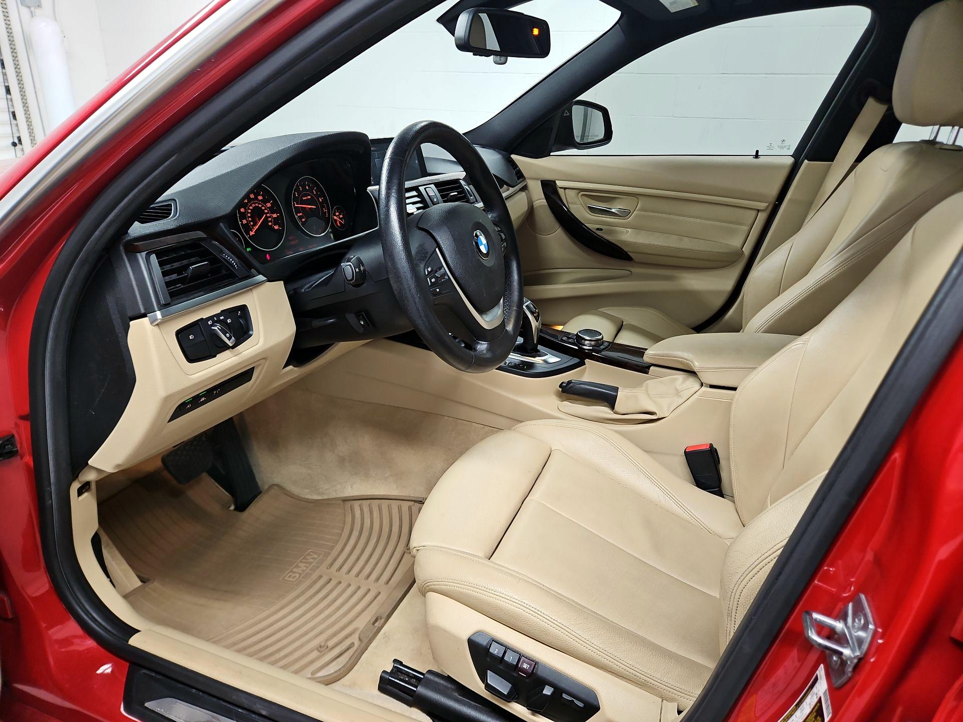 Thumbnail: 2015 BMW 3 Series - 11