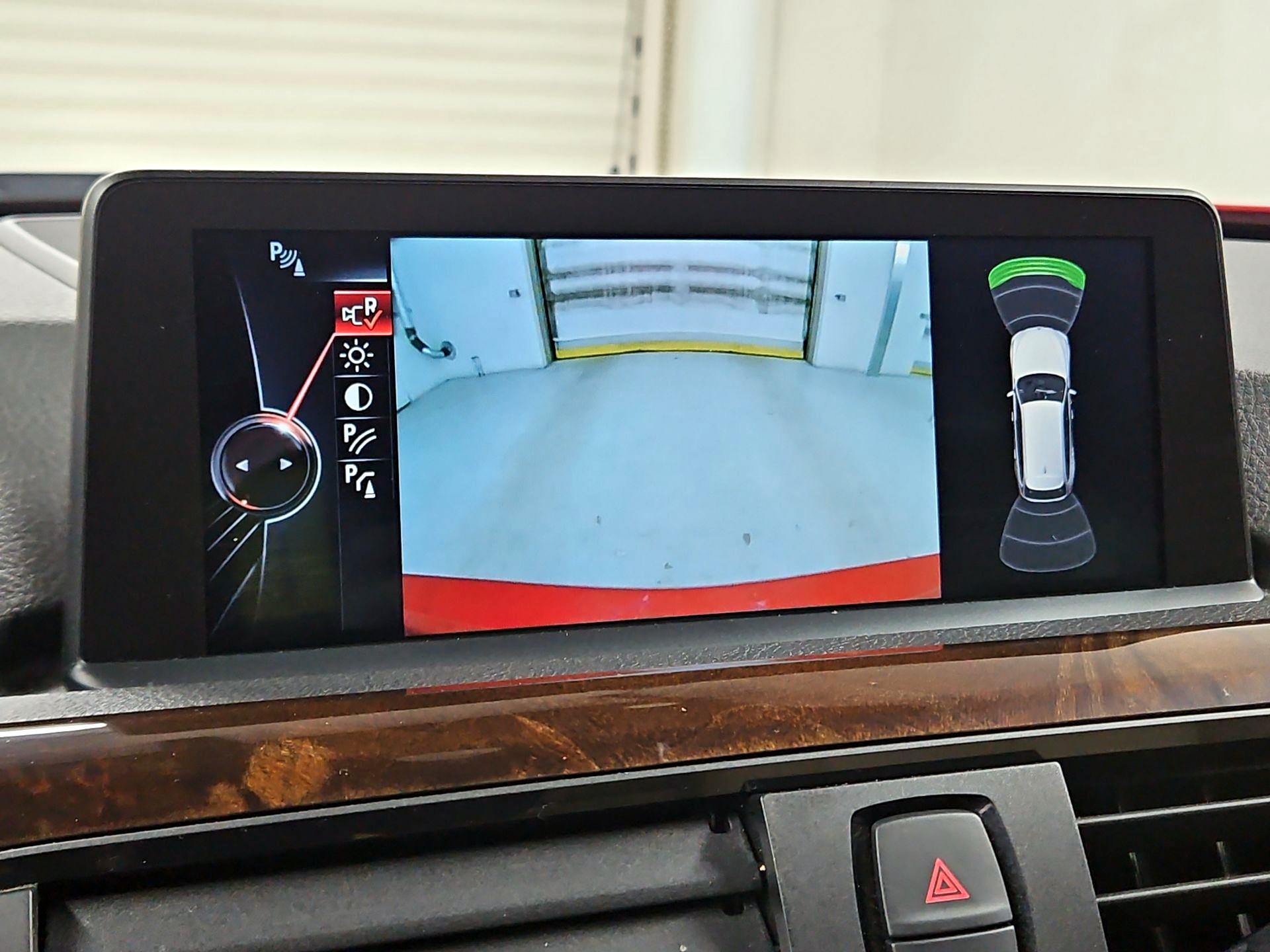 Thumbnail: 2015 BMW 3 Series - 15