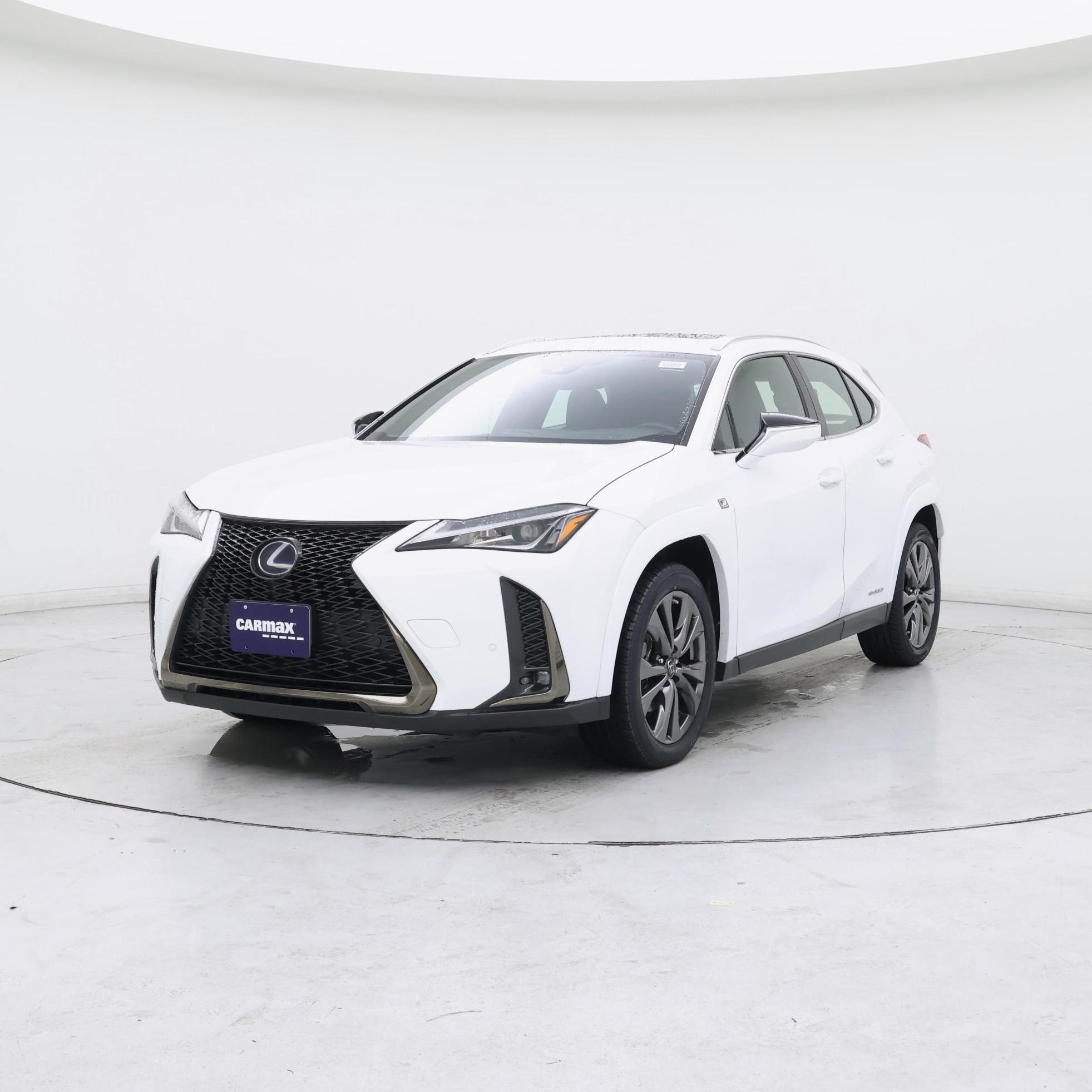 Thumbnail: 2022 Lexus UX - 4