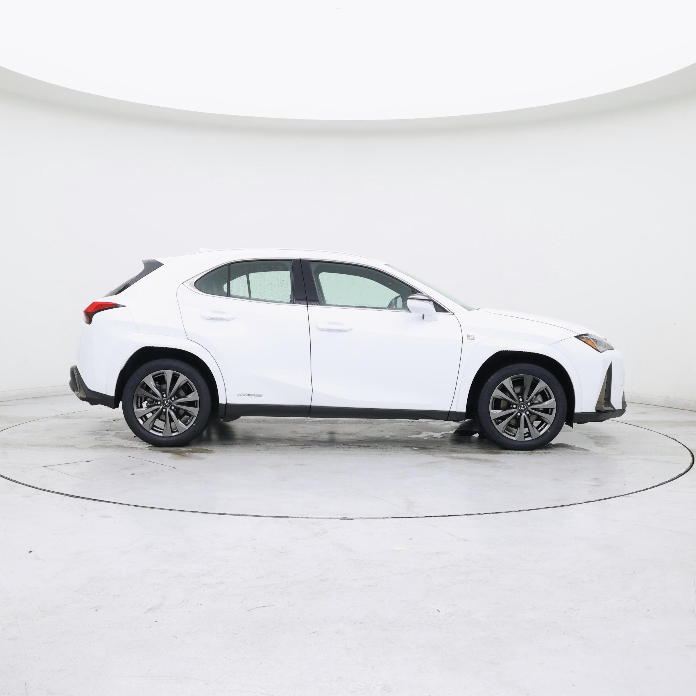 Thumbnail: 2022 Lexus UX - 7