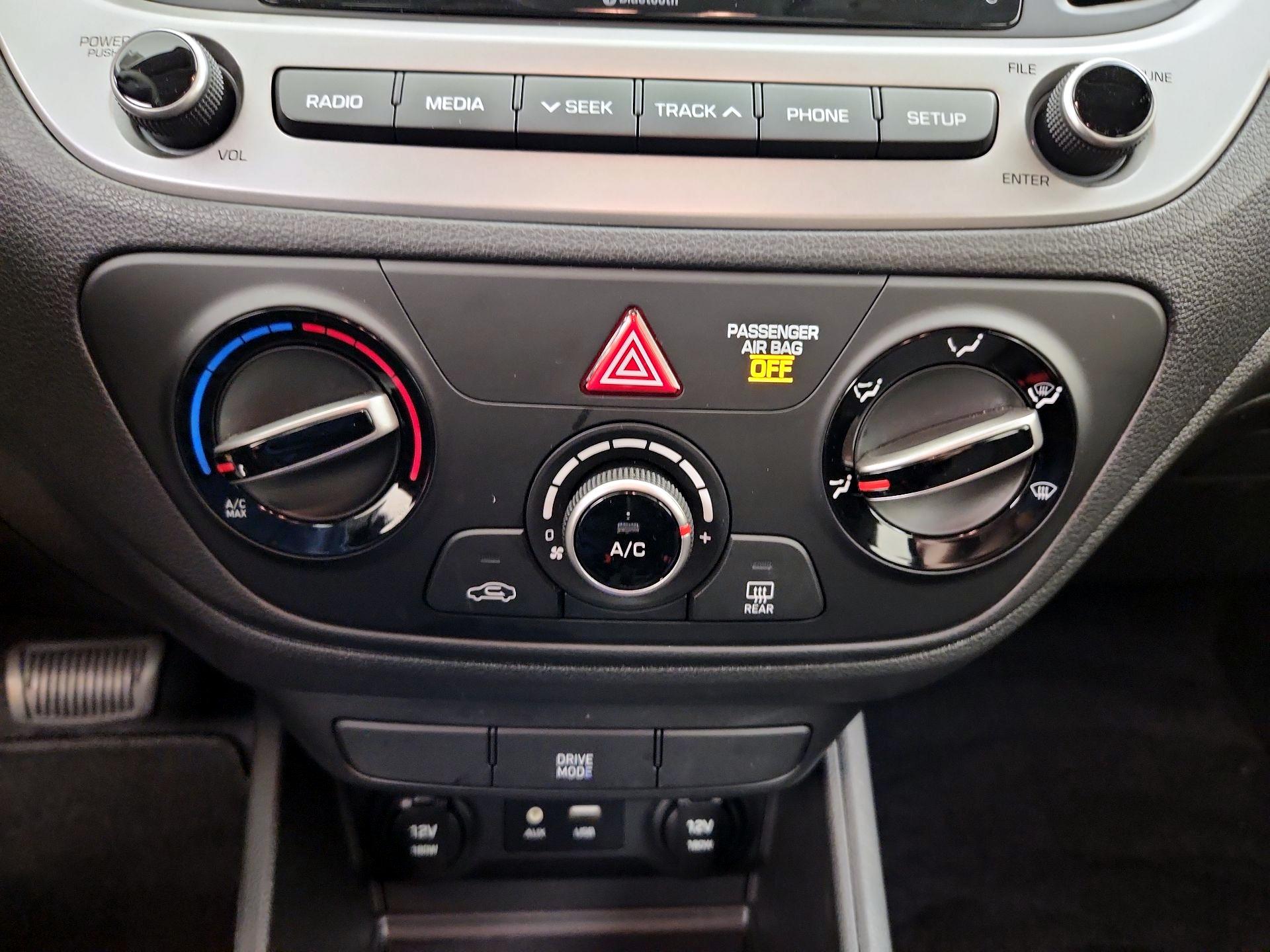 Thumbnail: 2020 Hyundai Accent - 16