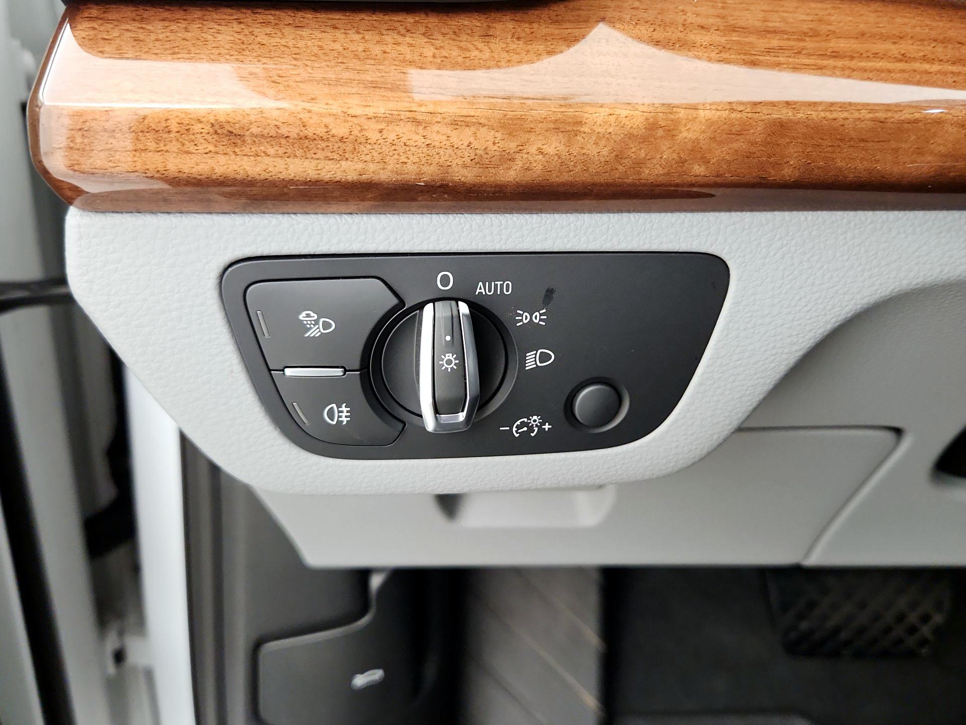 Thumbnail: 2022 Audi Q5 - 13