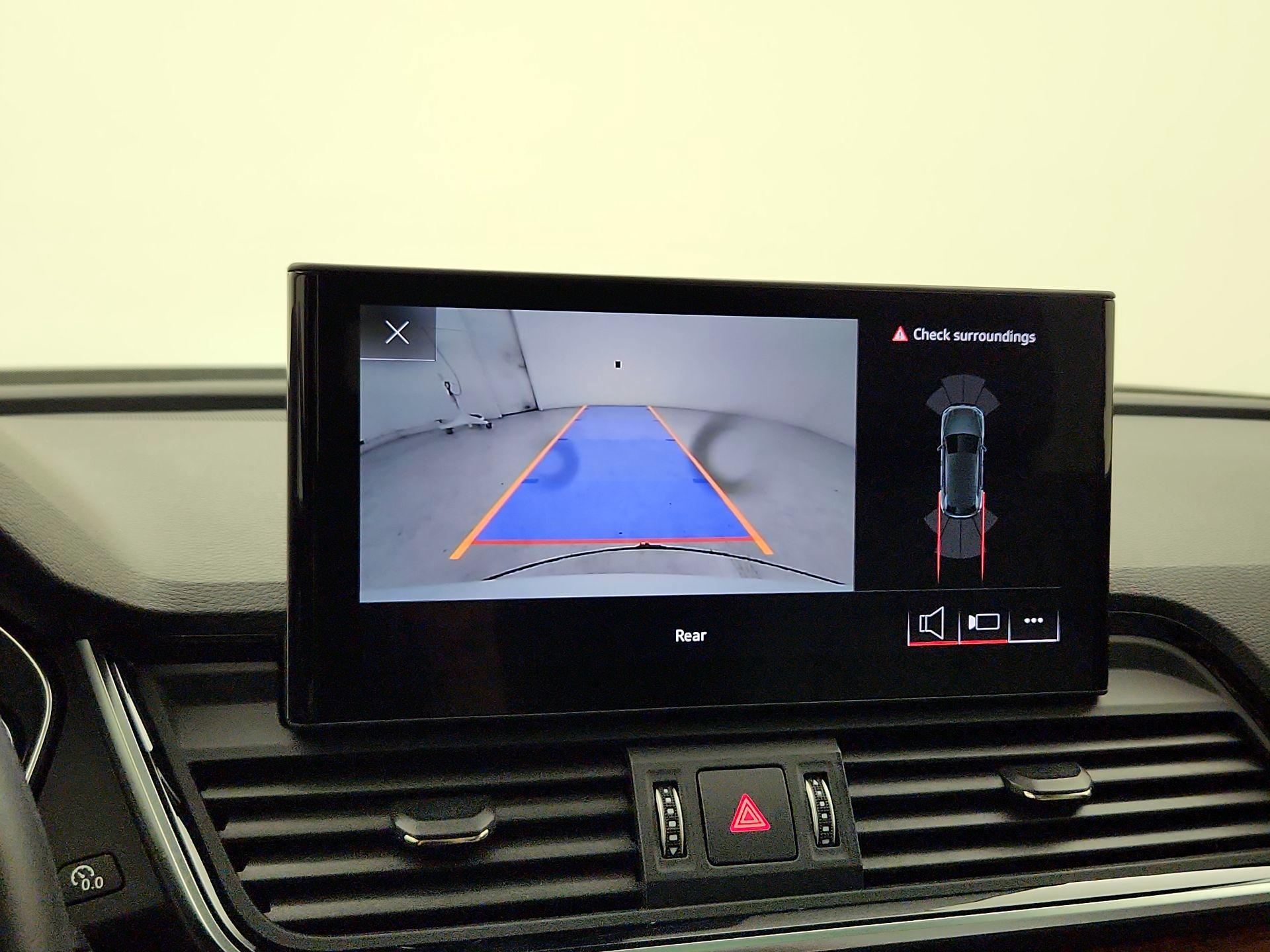 Thumbnail: 2022 Audi Q5 - 14