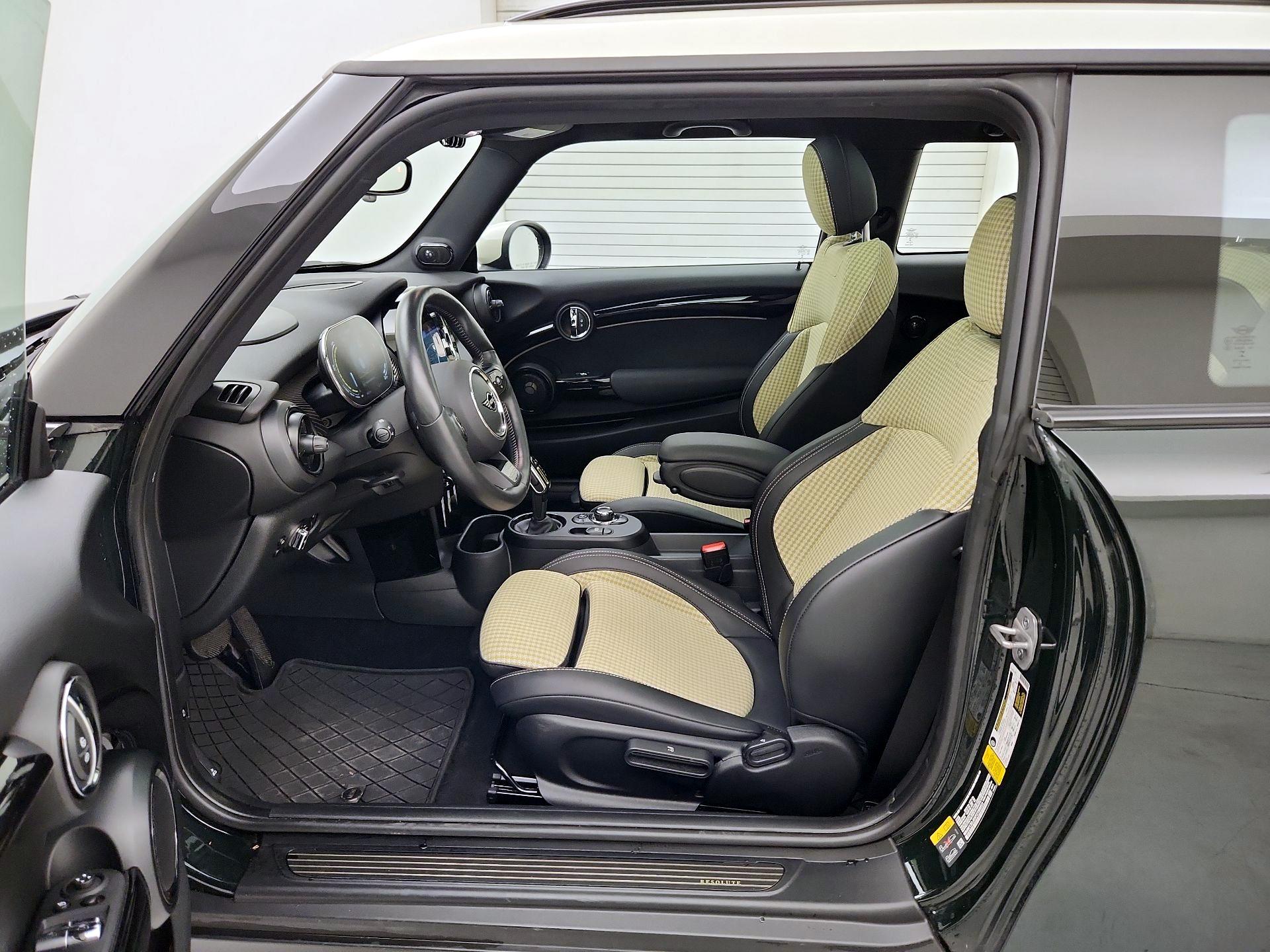 Thumbnail: 2023 MINI Cooper Hardtop - 11