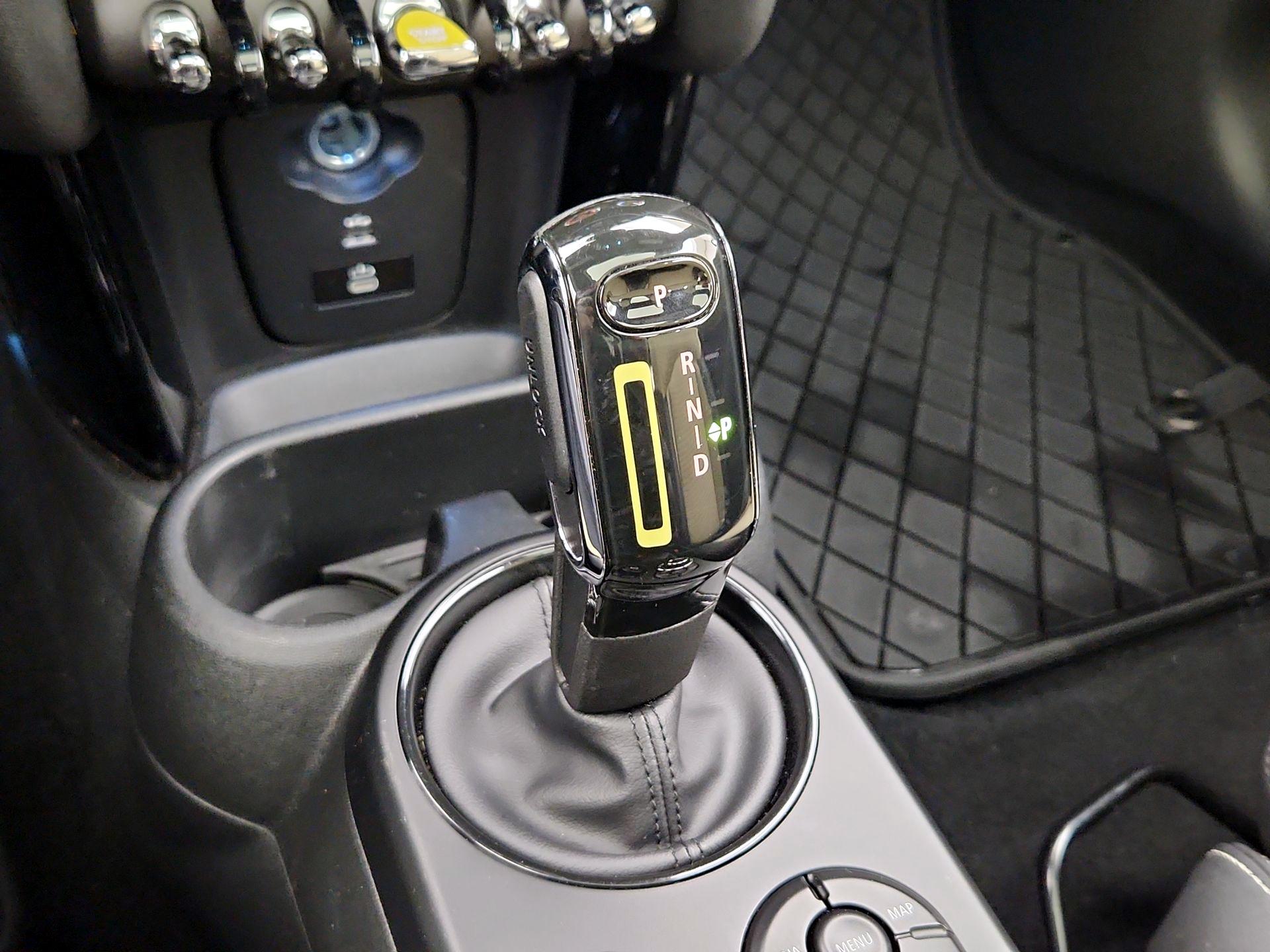 Thumbnail: 2023 MINI Cooper Hardtop - 18