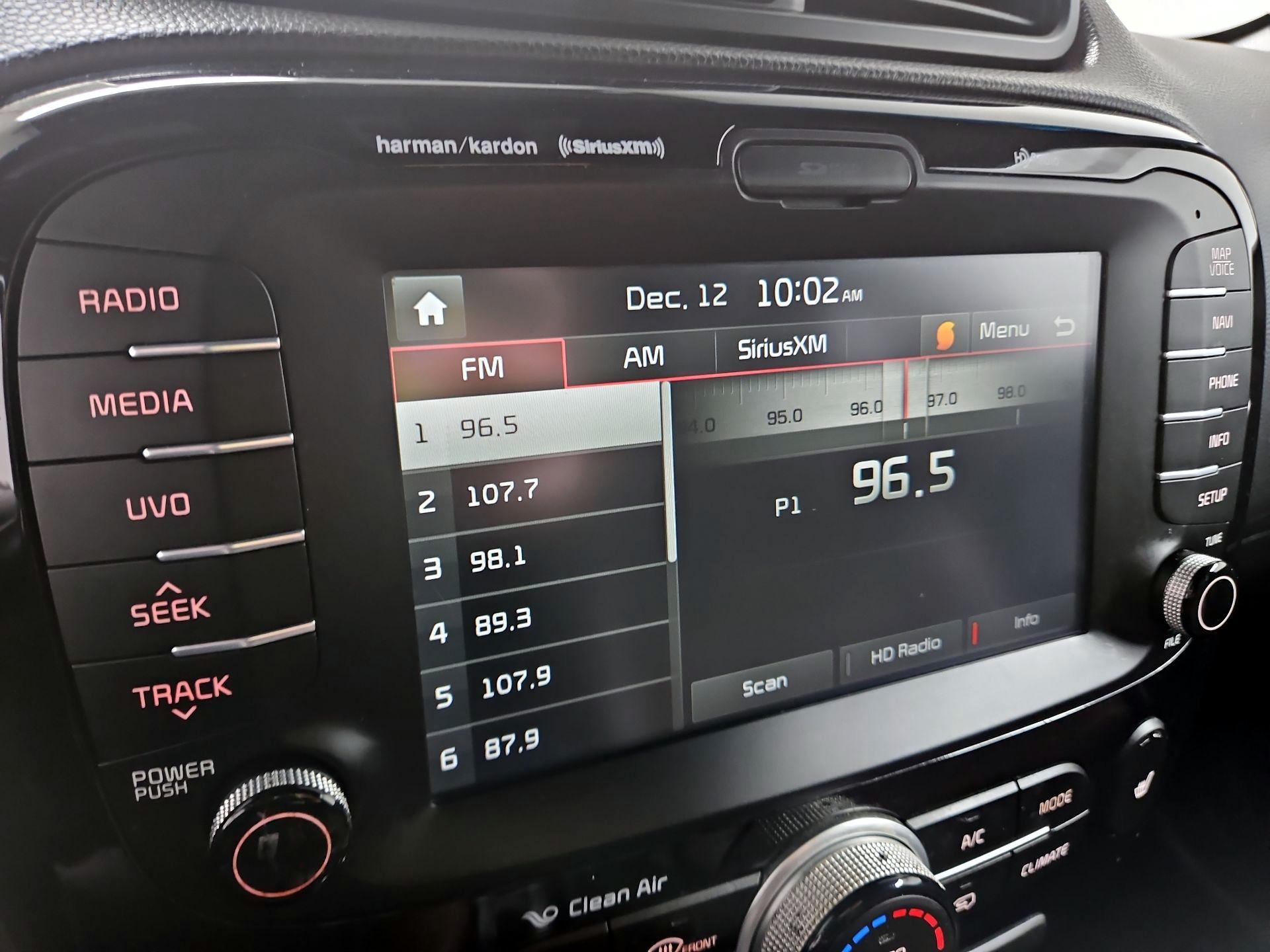 Thumbnail: 2017 Kia Soul - 16