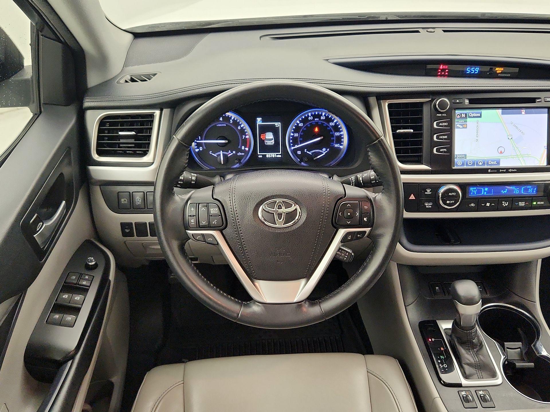 Thumbnail: 2018 Toyota Highlander - 10