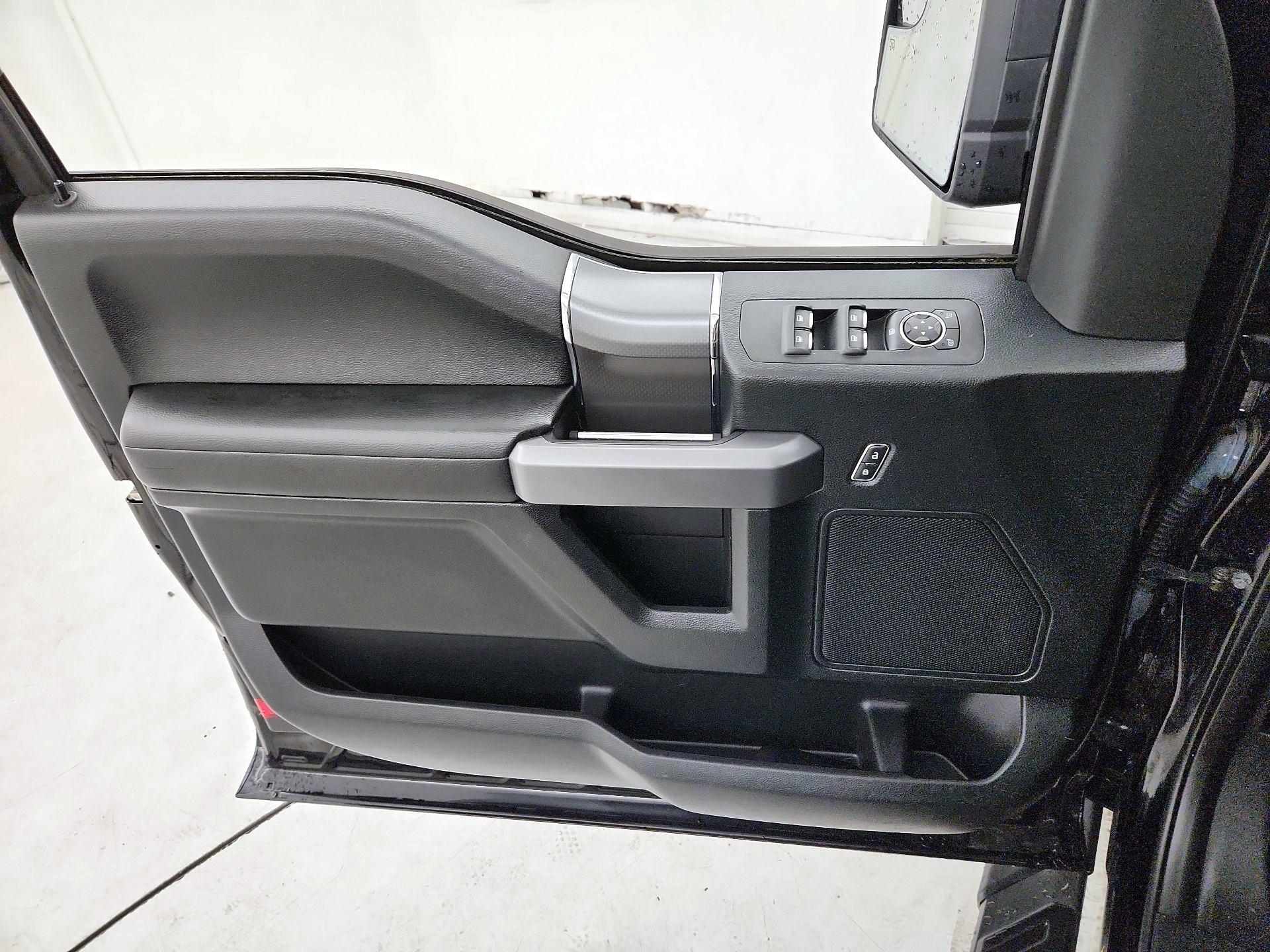 Thumbnail: 2016 Ford F-150 - 12