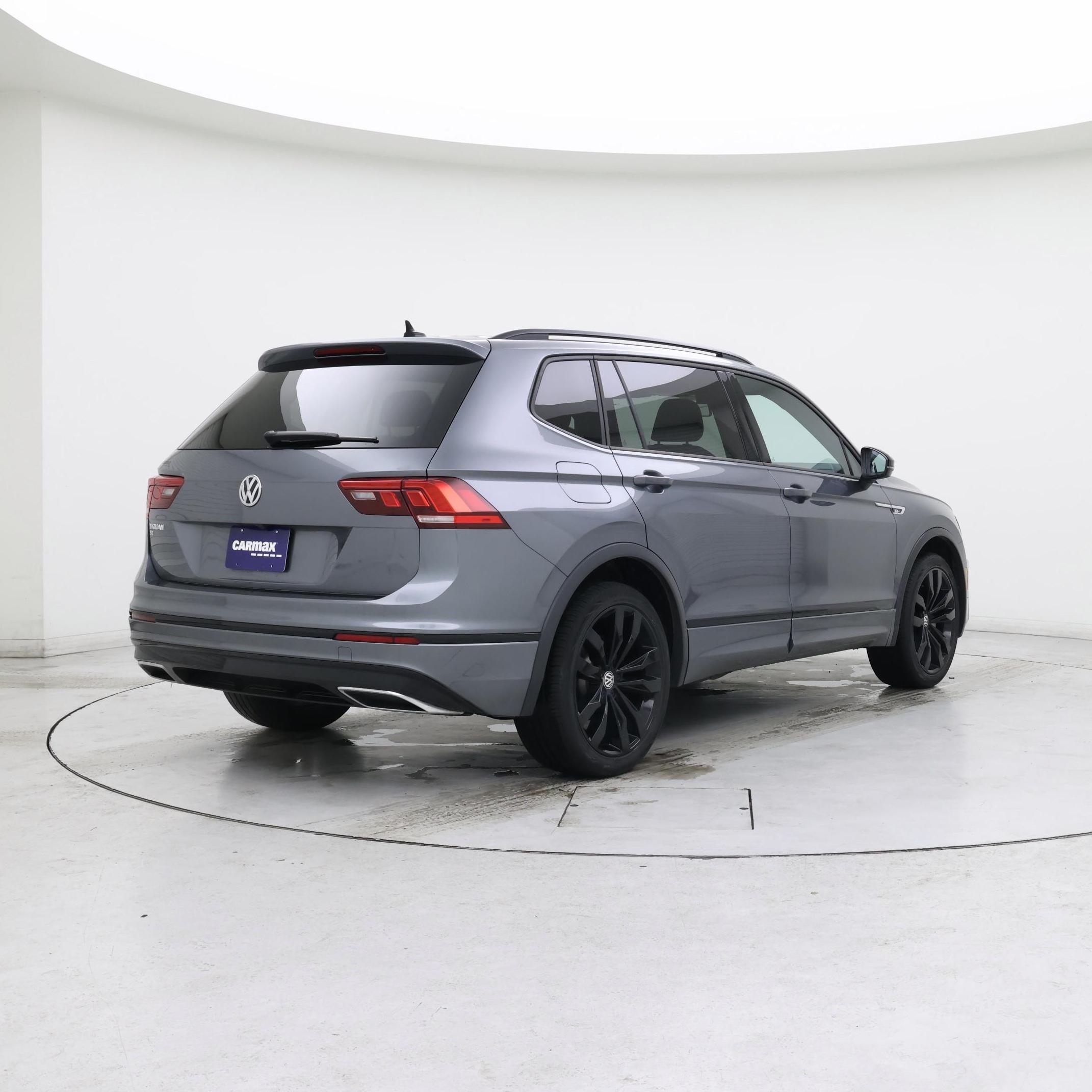 Thumbnail: 2021 Volkswagen Tiguan - 8