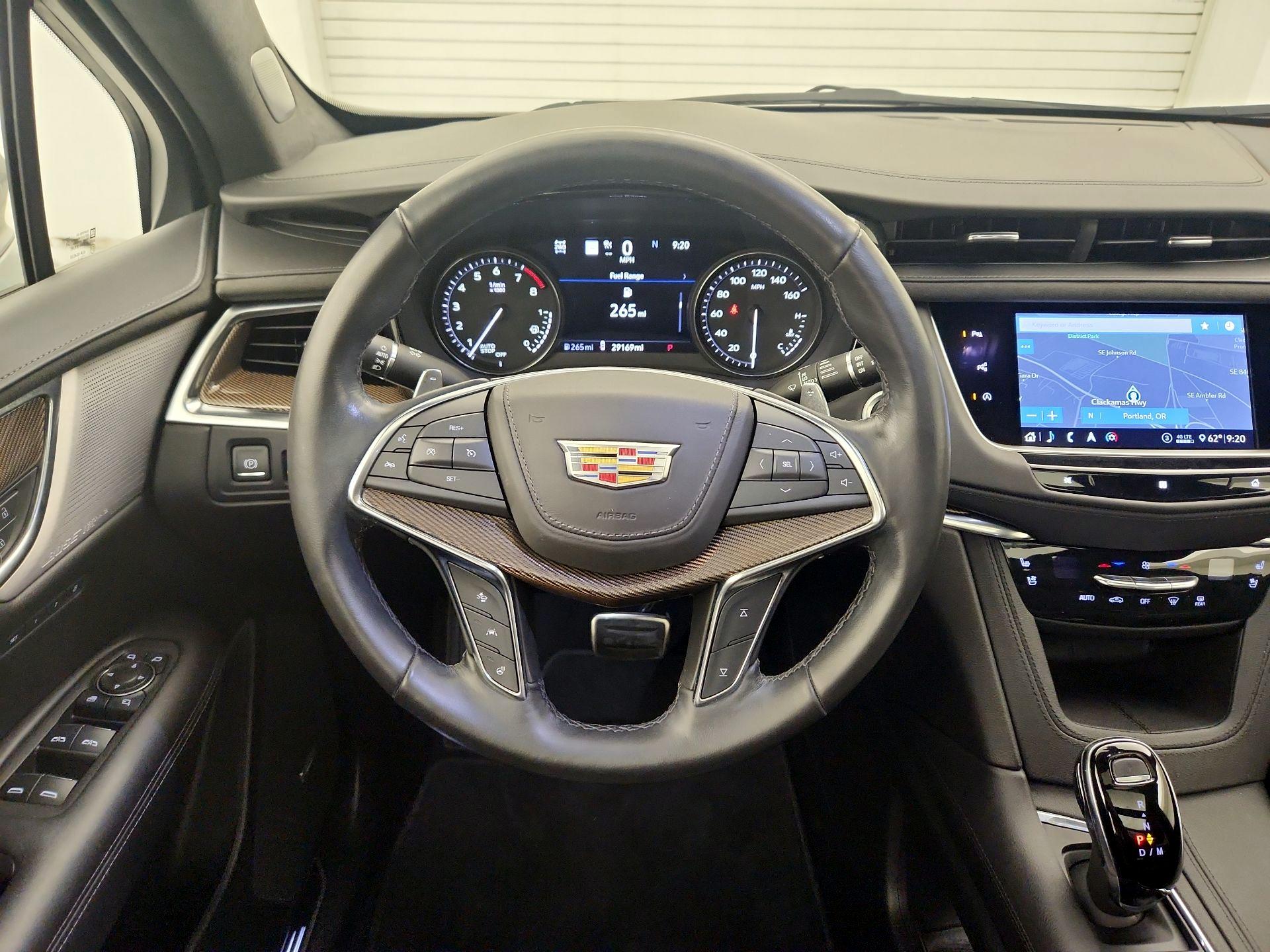 Thumbnail: 2020 Cadillac XT5 - 10