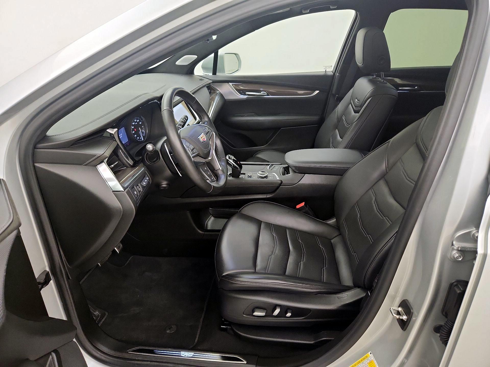 Thumbnail: 2020 Cadillac XT5 - 11