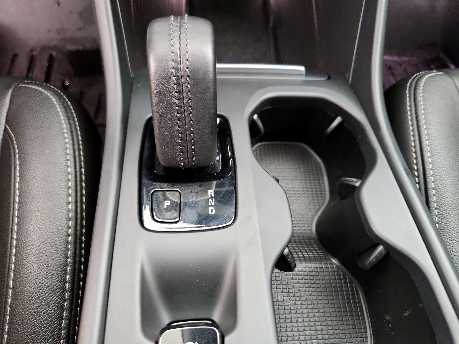 Thumbnail: 2020 Volvo XC40 - 17